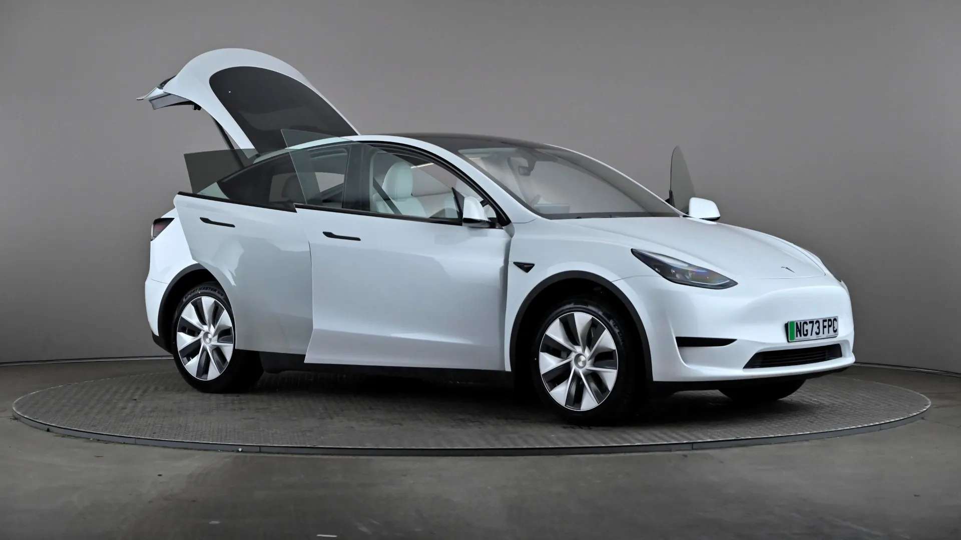 2024 TESLA MODEL Y 2024 TESLA MODEL Y