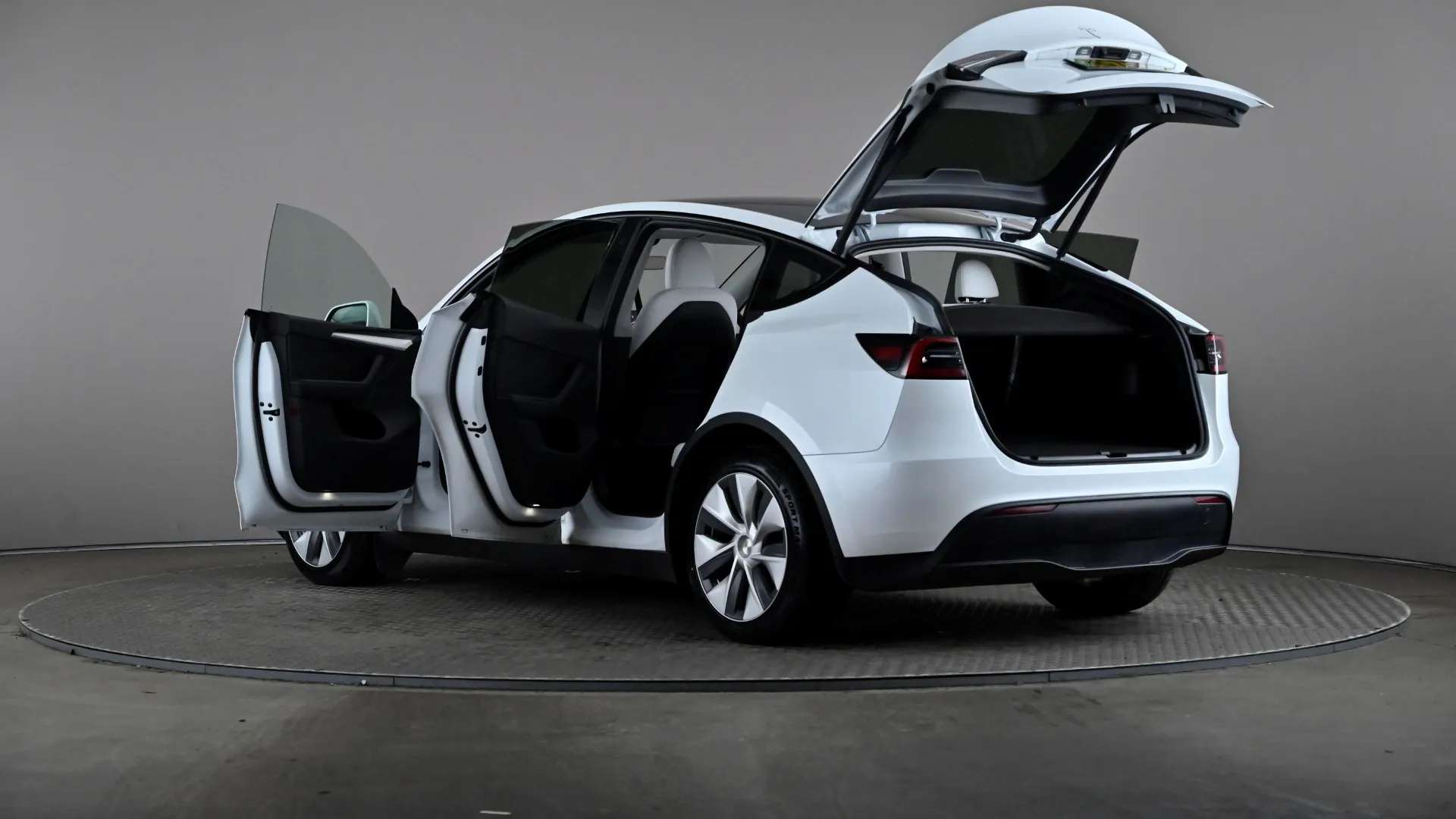 2024 TESLA MODEL Y 2024 TESLA MODEL Y