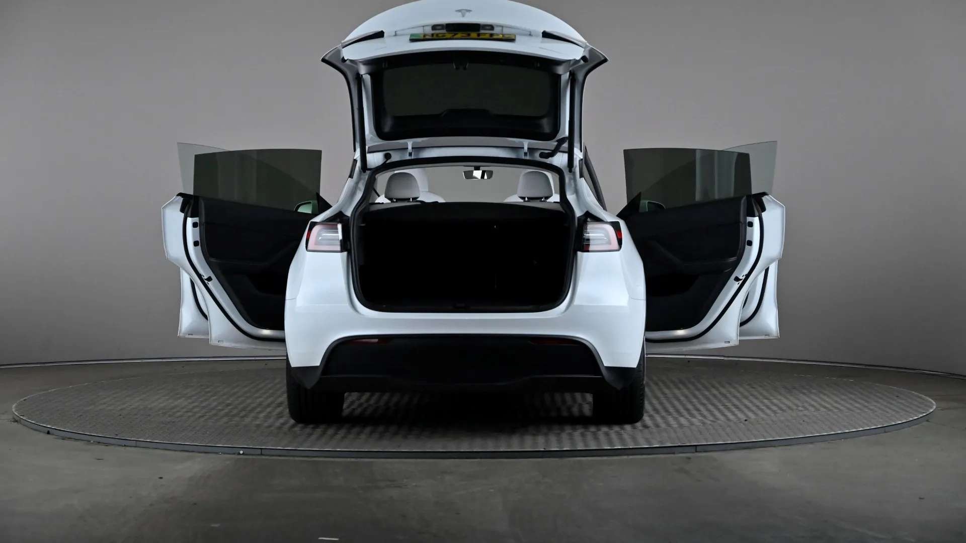 2024 TESLA MODEL Y 2024 TESLA MODEL Y