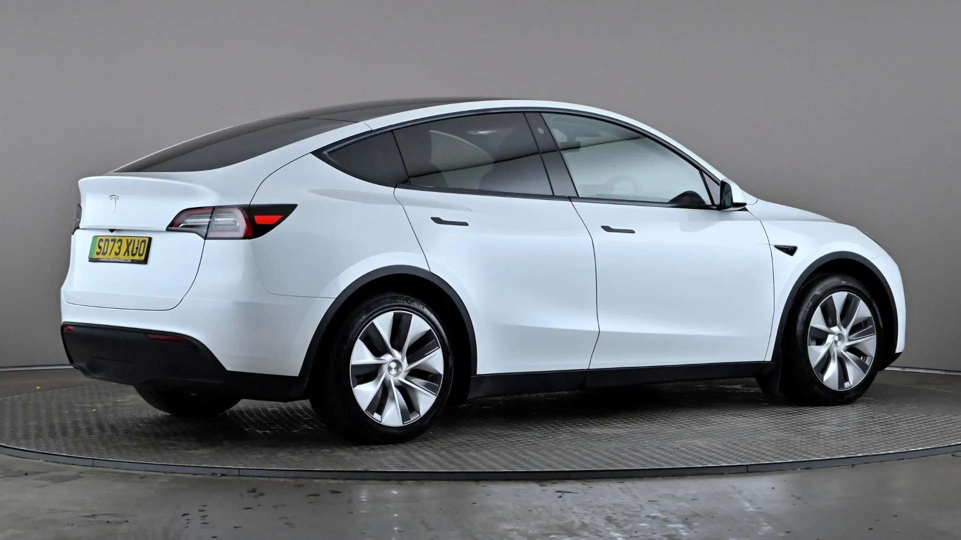 2023 TESLA MODEL Y 2023 TESLA MODEL Y