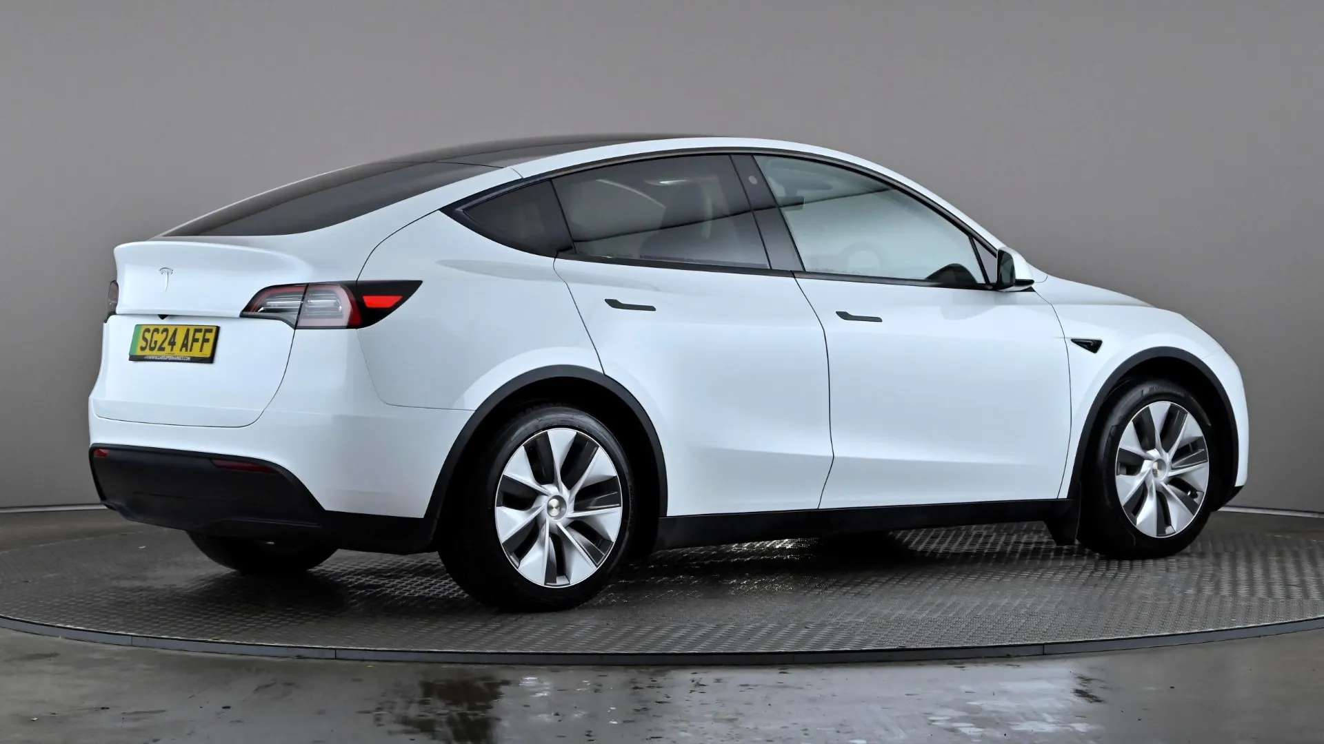 2024 TESLA MODEL Y 2024 TESLA MODEL Y