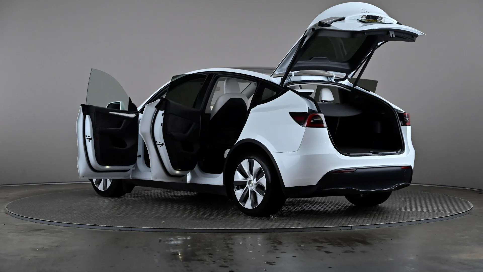 2024 TESLA MODEL Y 2024 TESLA MODEL Y