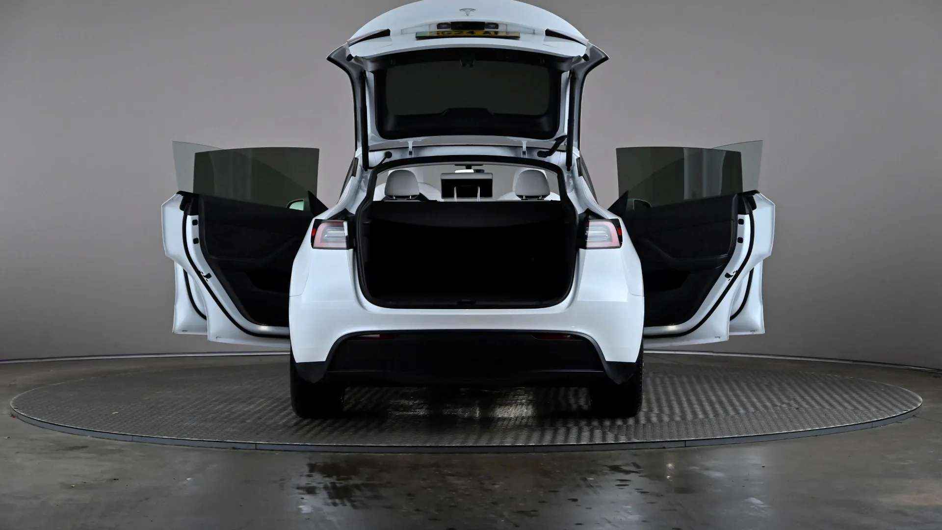 2024 TESLA MODEL Y 2024 TESLA MODEL Y