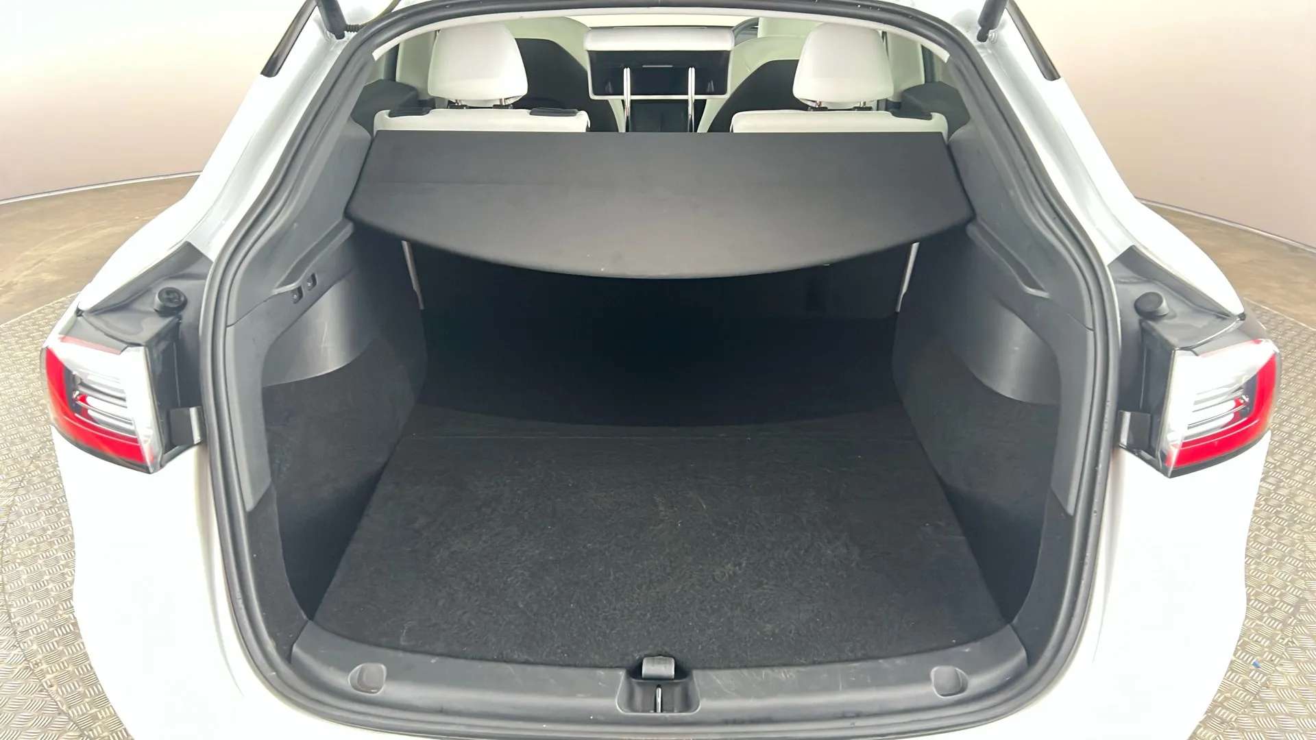 2024 TESLA MODEL Y 2024 TESLA MODEL Y