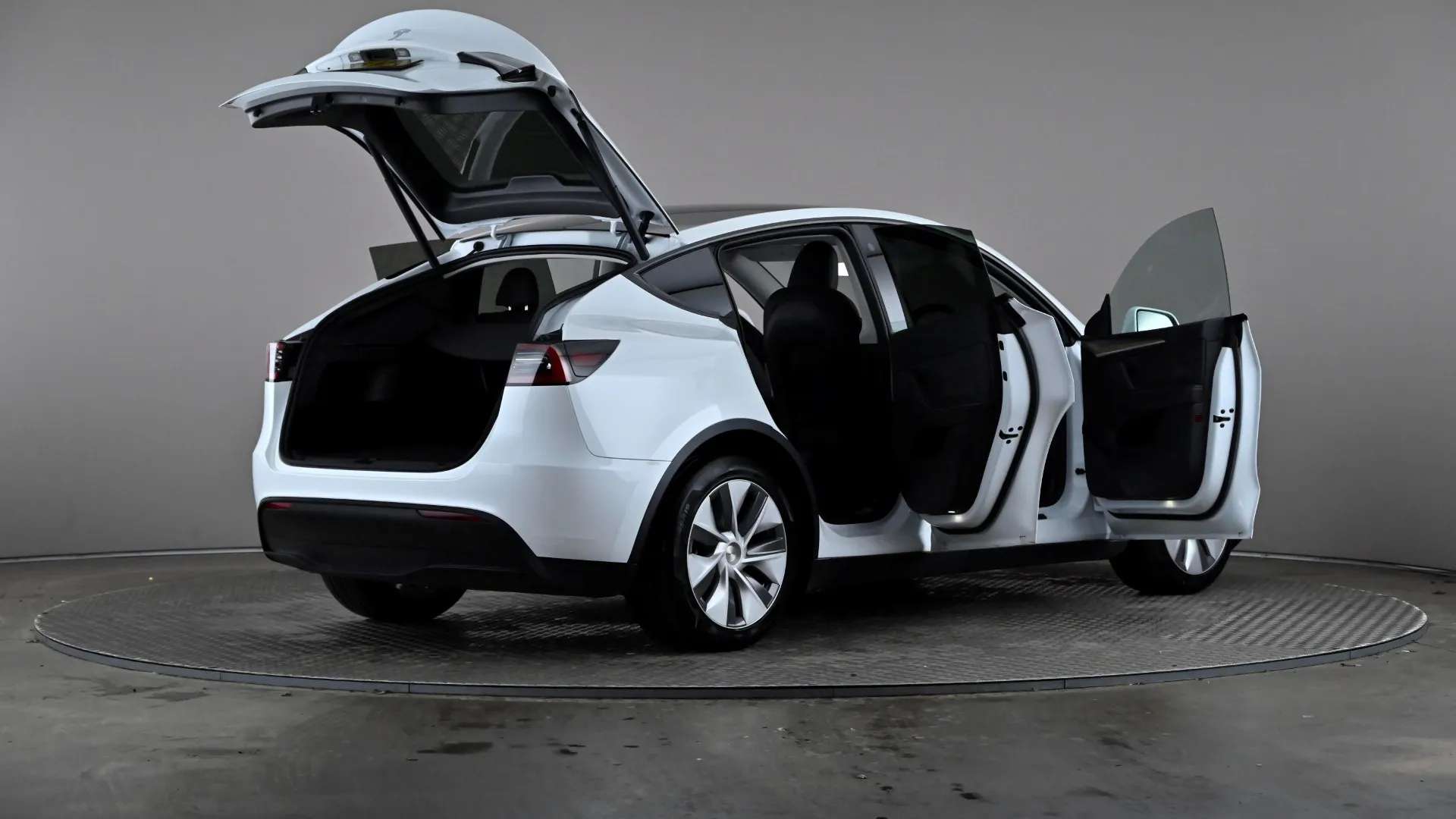 2024 TESLA MODEL Y 2024 TESLA MODEL Y