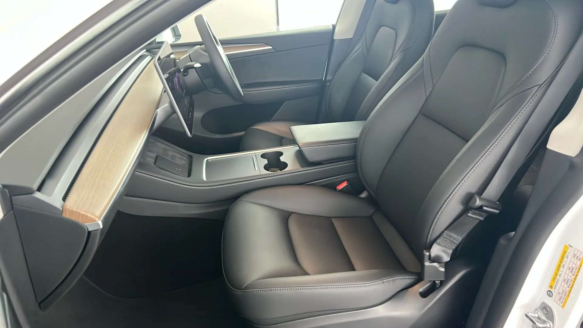 2024 TESLA MODEL Y 2024 TESLA MODEL Y