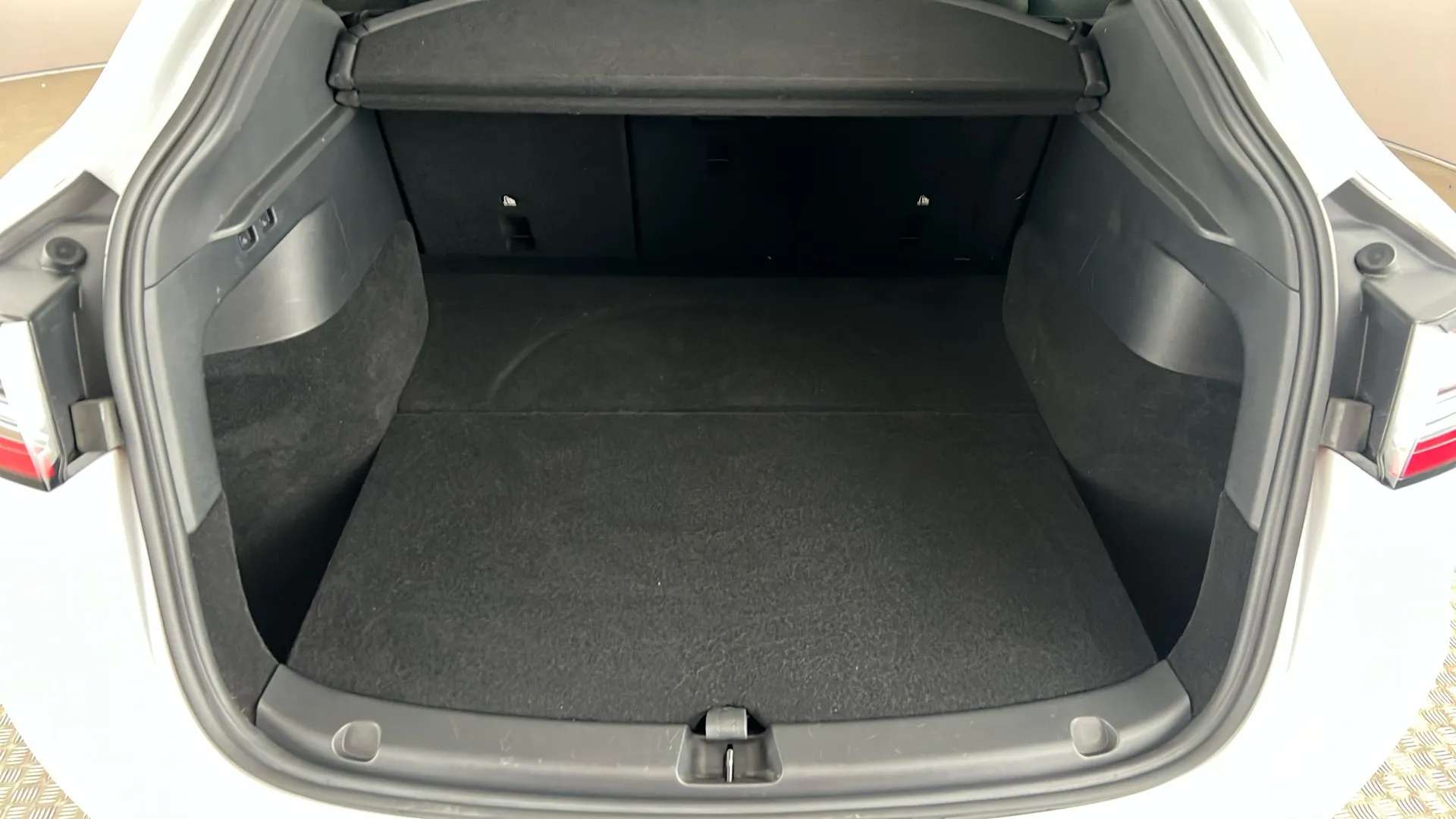 2023 TESLA MODEL Y 2023 TESLA MODEL Y