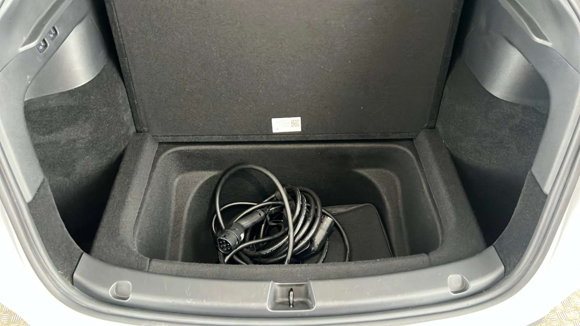 2023 TESLA MODEL Y 2023 TESLA MODEL Y