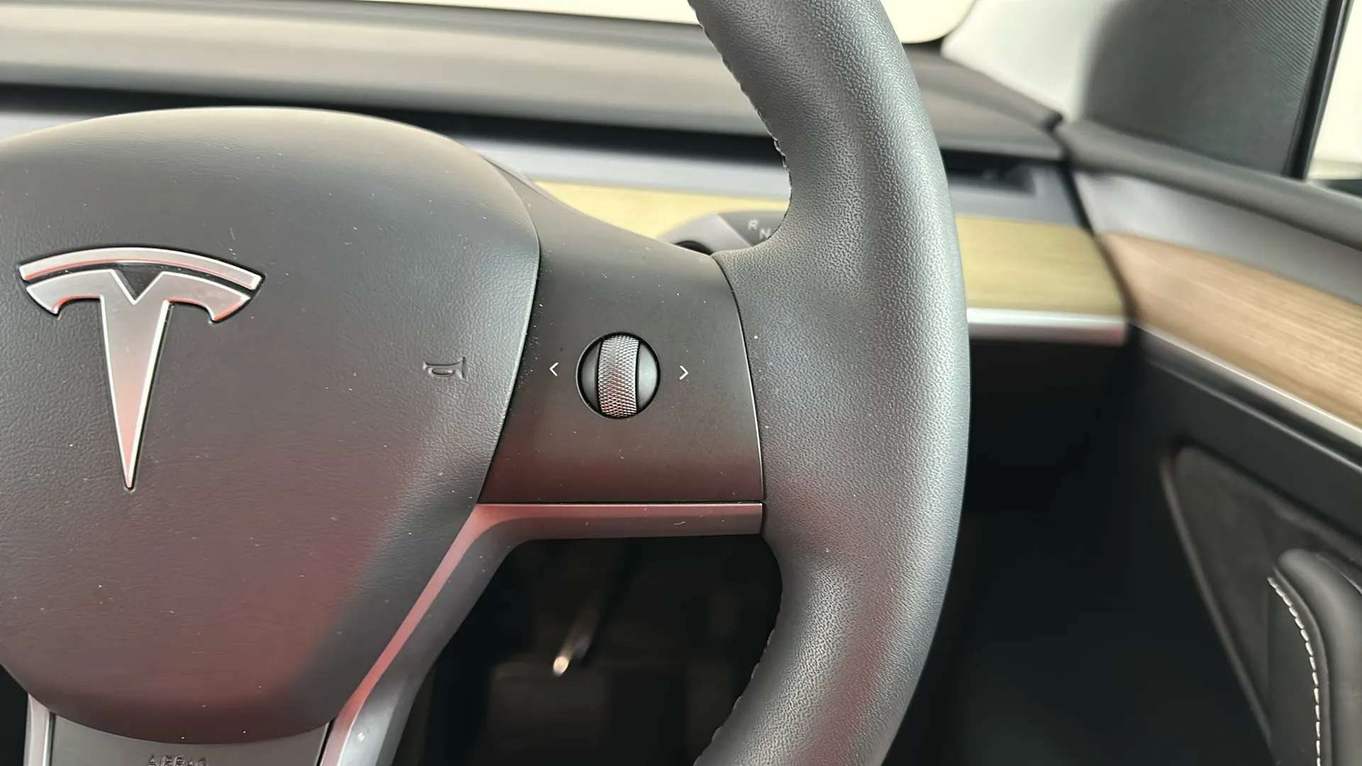 2023 TESLA MODEL Y 2023 TESLA MODEL Y