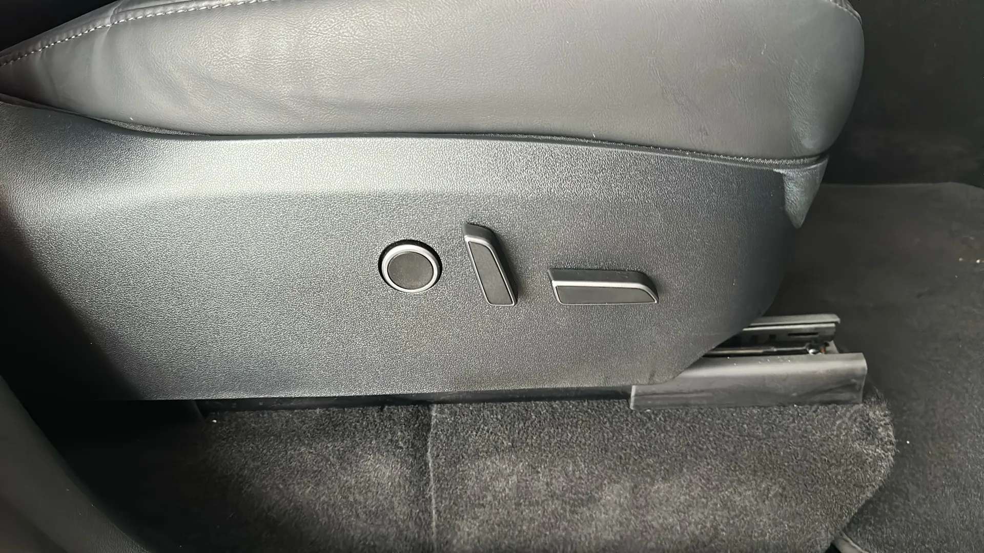 2023 TESLA MODEL Y 2023 TESLA MODEL Y