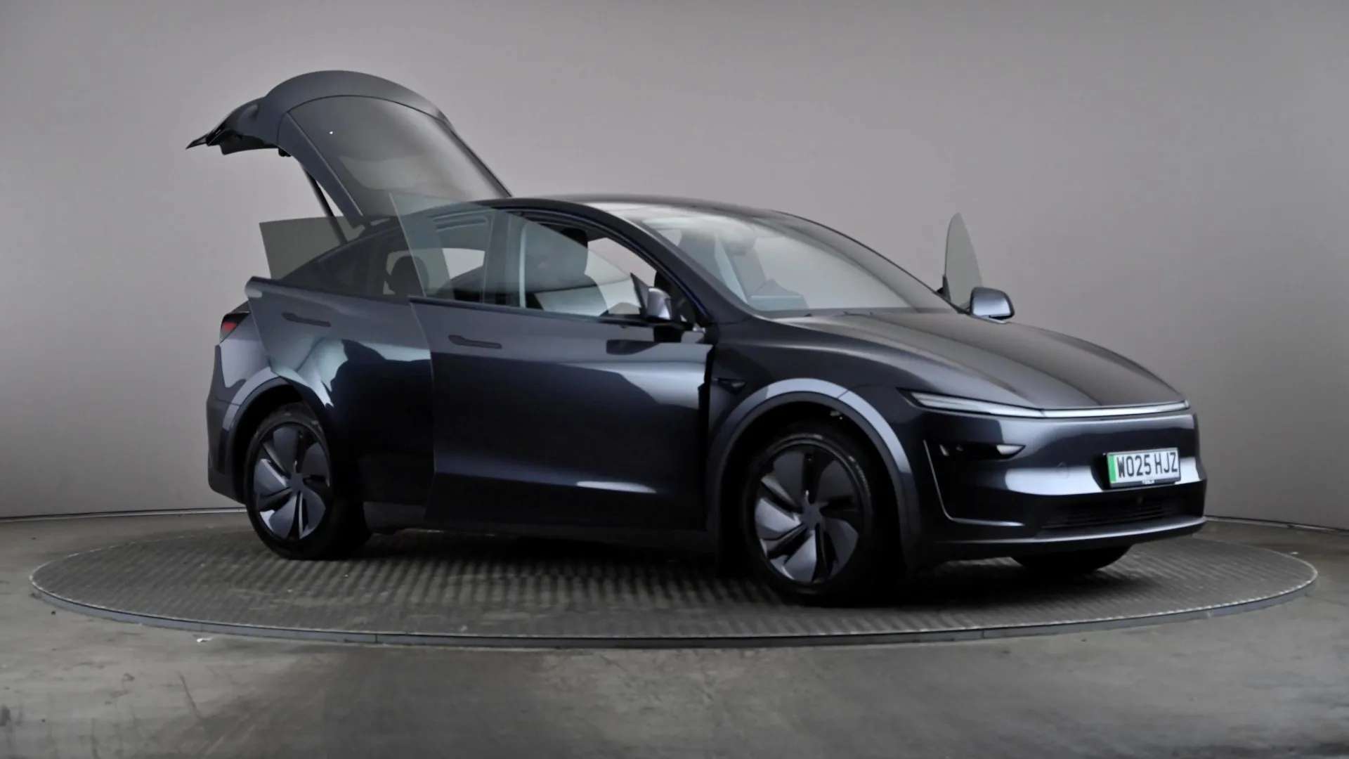 2025 TESLA MODEL Y 2025 TESLA MODEL Y