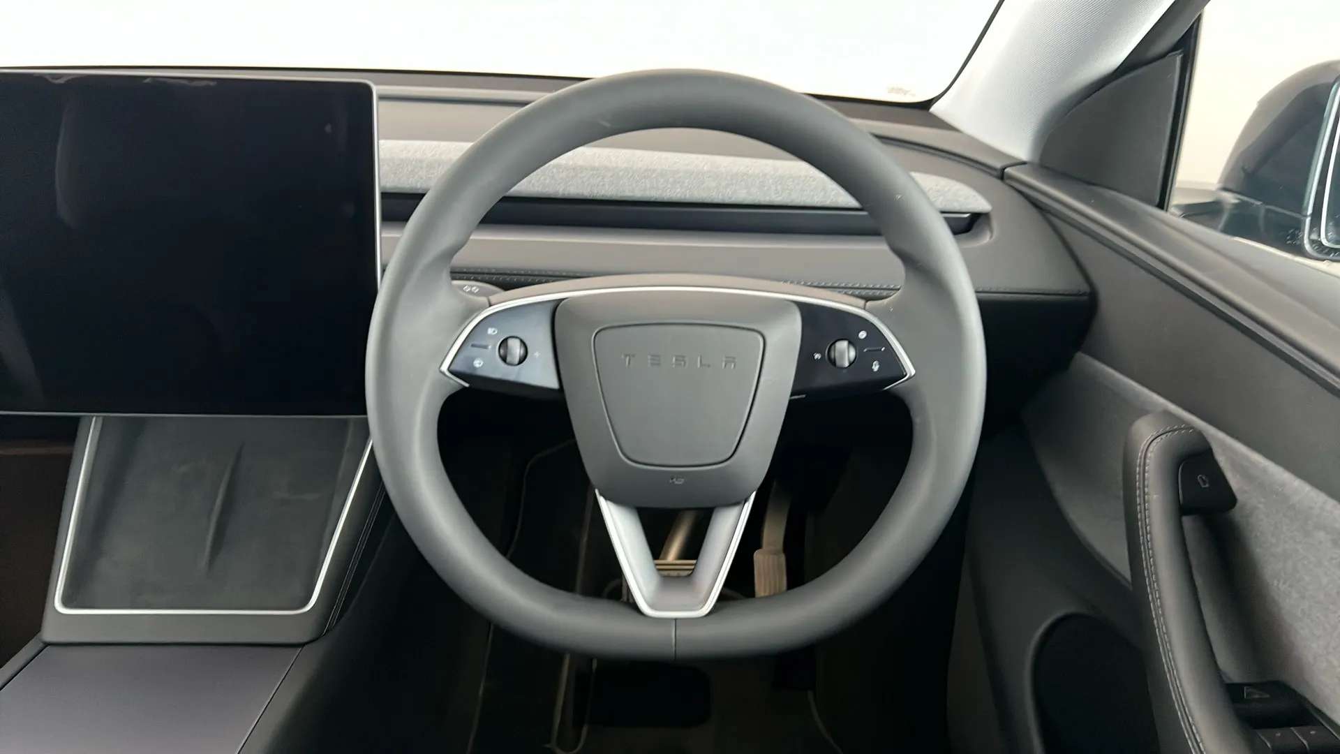 2025 TESLA MODEL Y 2025 TESLA MODEL Y
