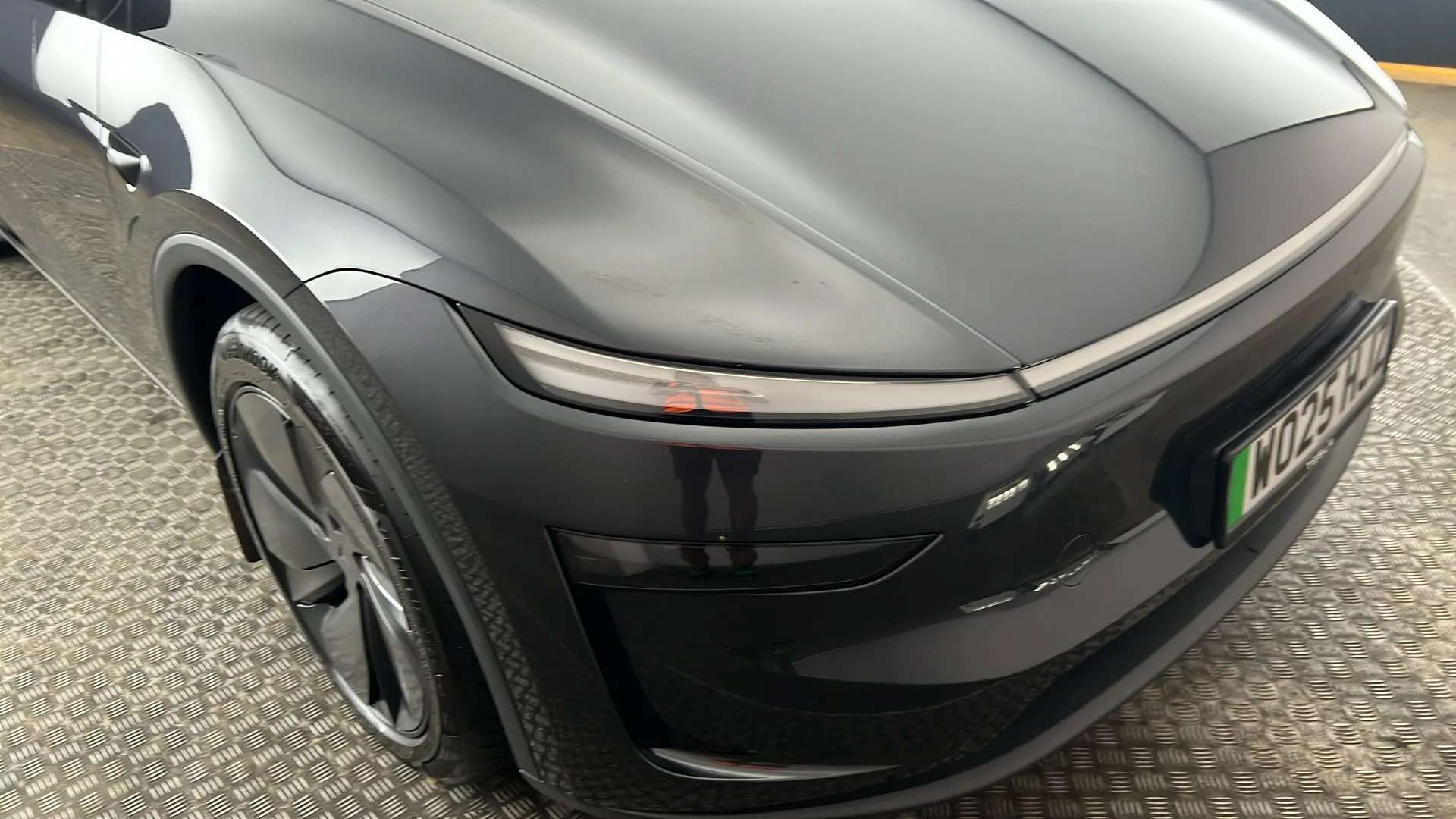 2025 TESLA MODEL Y 2025 TESLA MODEL Y