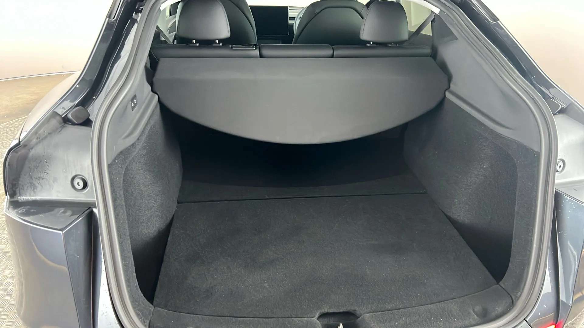 2025 TESLA MODEL Y 2025 TESLA MODEL Y
