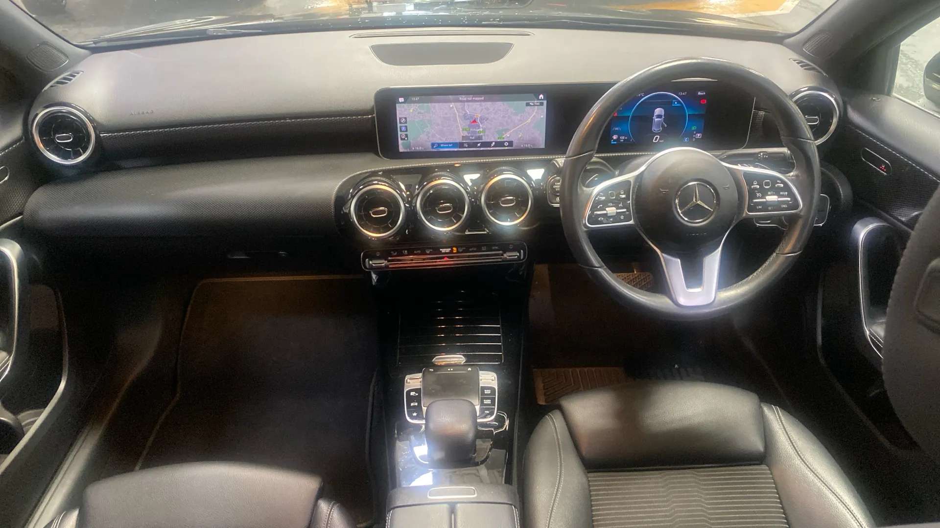 A 2019 MERCEDES-BENZ A CLASS A180d Sport Executive Auto A 2019 MERCEDES-BENZ A CLASS A180d Sport Executive Auto