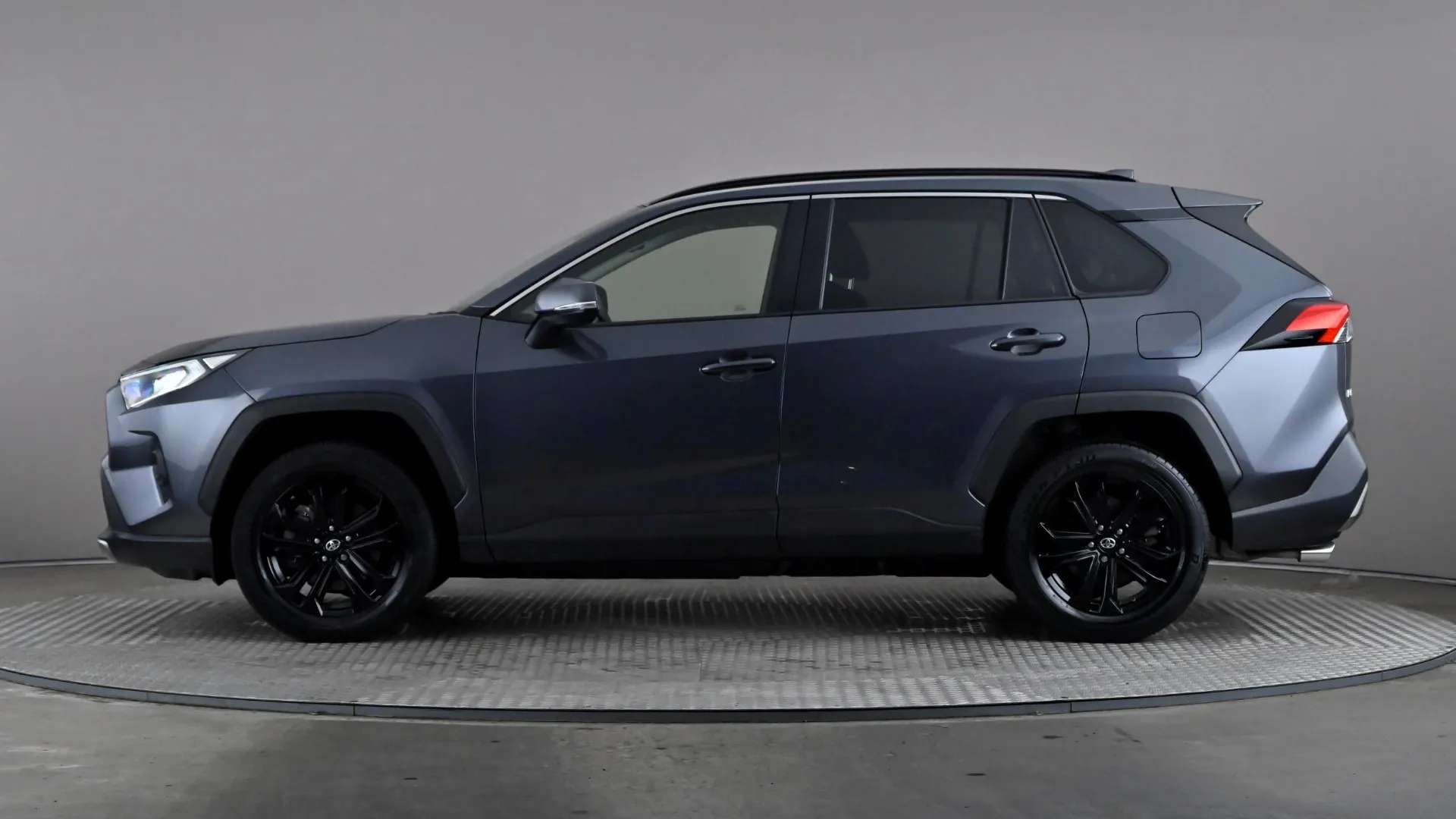 A 2023 TOYOTA RAV4 2.5 VVT-i Hybrid Design CVT 2WD A 2023 TOYOTA RAV4 2.5 VVT-i Hybrid Design CVT 2WD