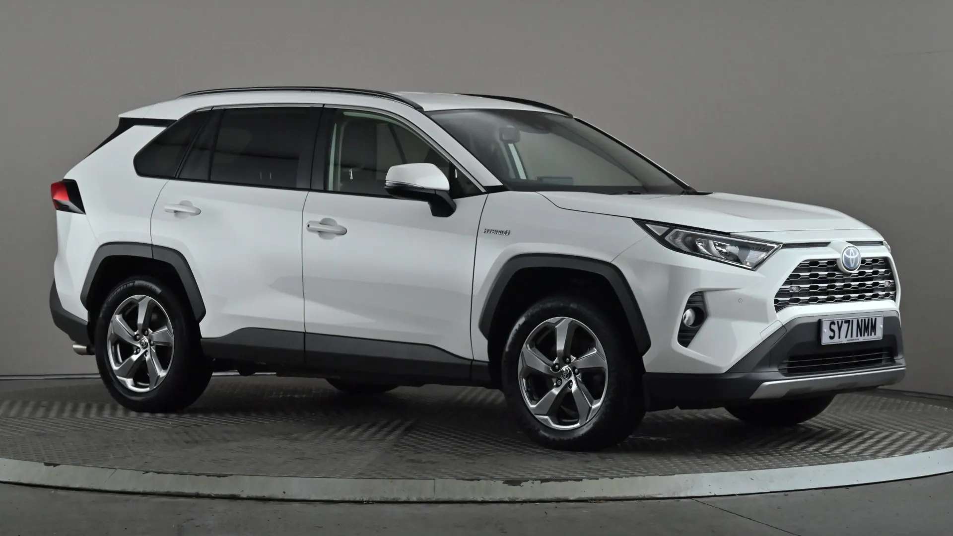 A 2021 TOYOTA RAV4 2.5 VVT-i Hybrid Design CVT 2WD A 2021 TOYOTA RAV4 2.5 VVT-i Hybrid Design CVT 2WD