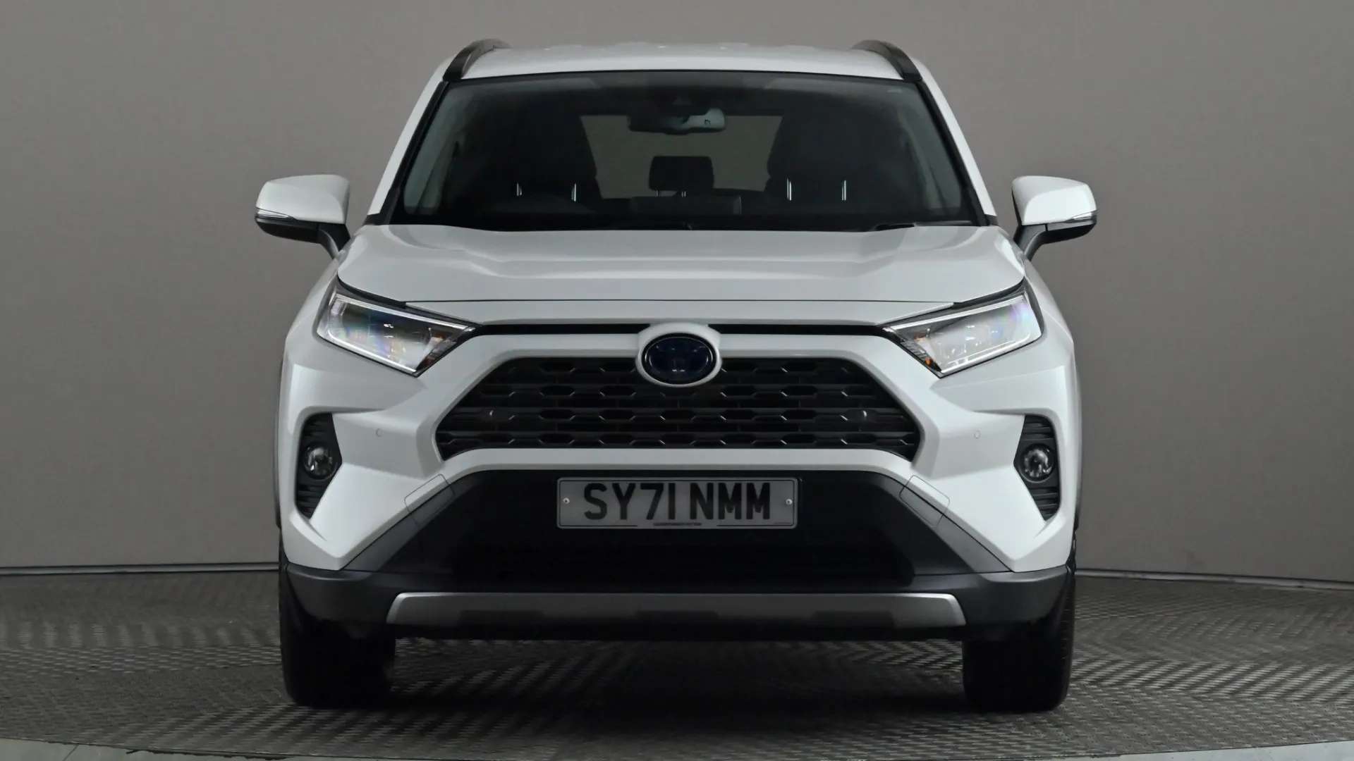 A 2021 TOYOTA RAV4 2.5 VVT-i Hybrid Design CVT 2WD A 2021 TOYOTA RAV4 2.5 VVT-i Hybrid Design CVT 2WD