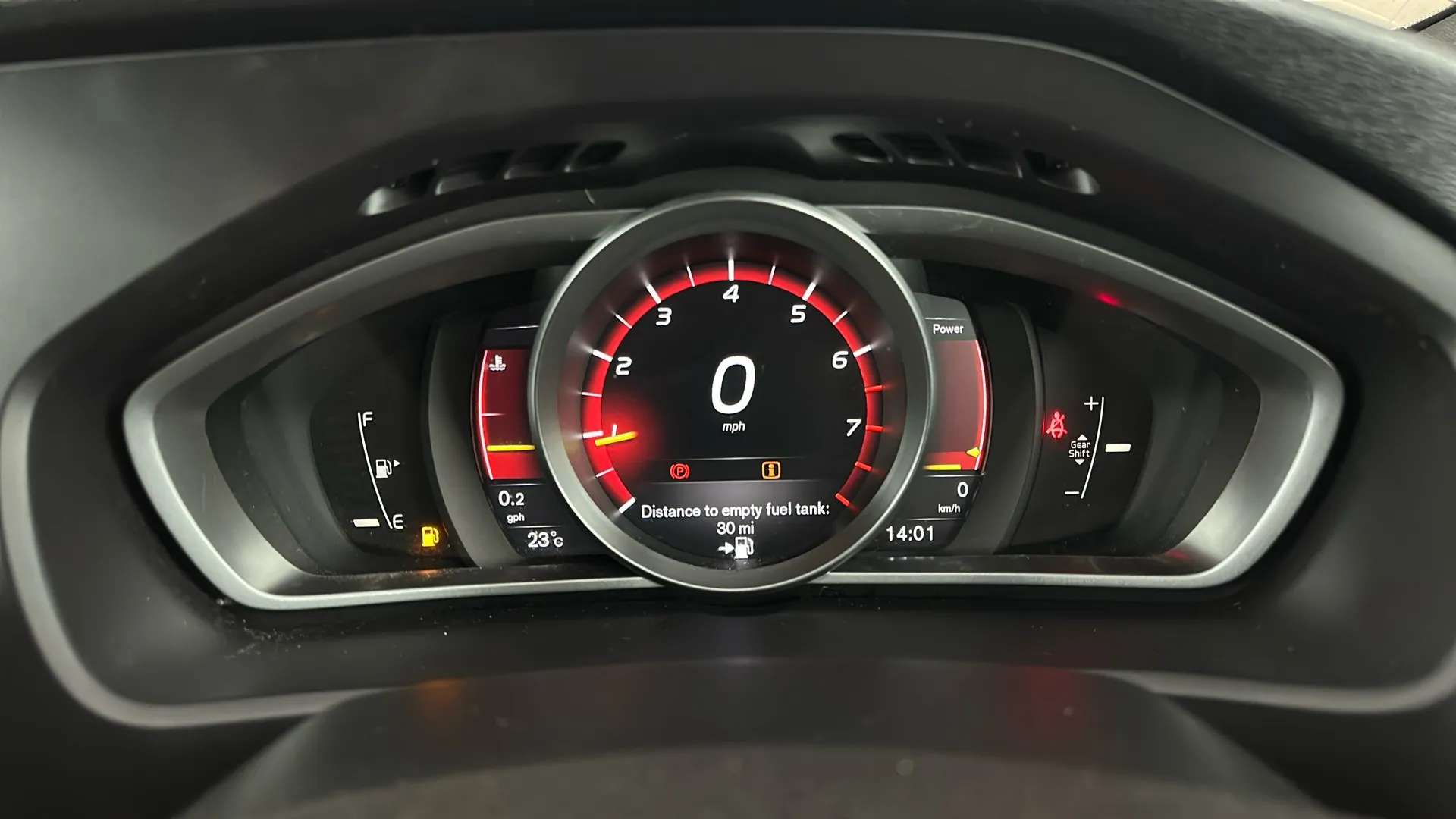 2019 VOLVO V40 2019 VOLVO V40