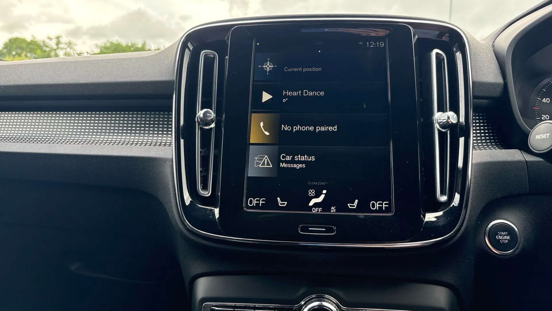 2021 VOLVO XC40 2021 VOLVO XC40
