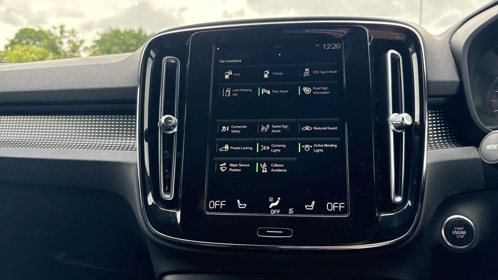 2021 VOLVO XC40 2021 VOLVO XC40