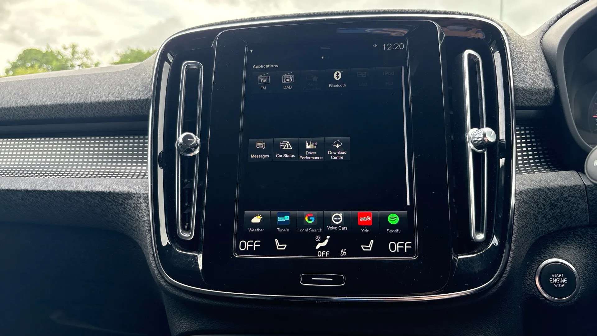2021 VOLVO XC40 2021 VOLVO XC40