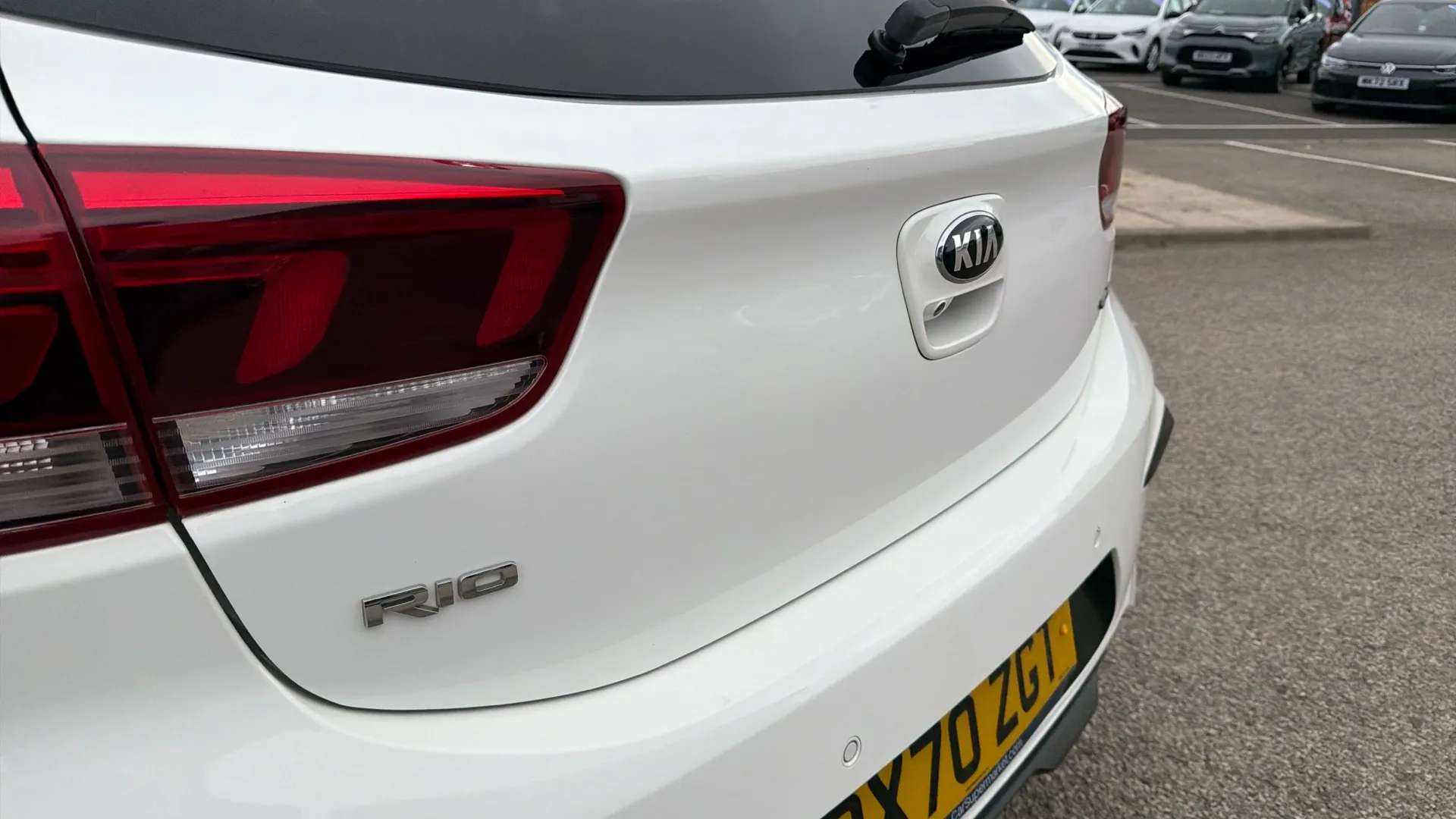 2020 KIA RIO 2020 KIA RIO