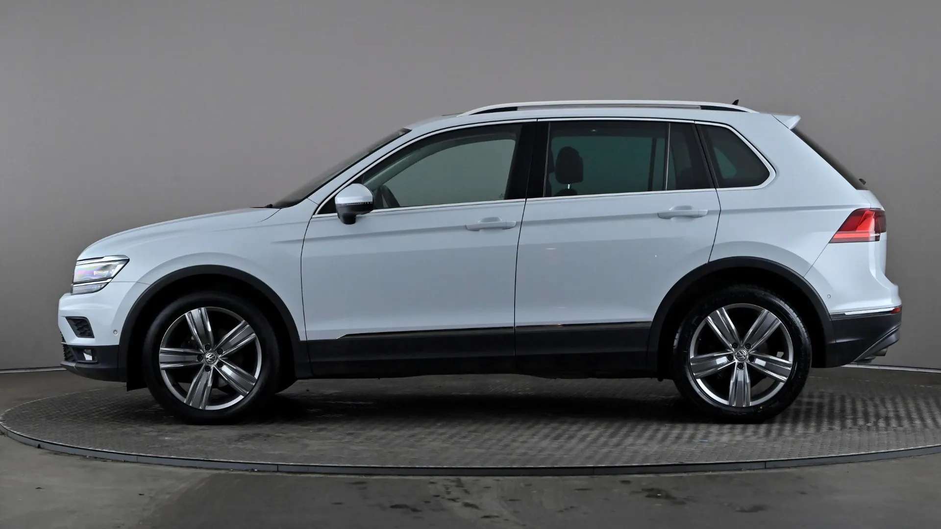 A 2018 VOLKSWAGEN TIGUAN 2.0 TDi 150 SEL DSG A 2018 VOLKSWAGEN TIGUAN 2.0 TDi 150 SEL DSG