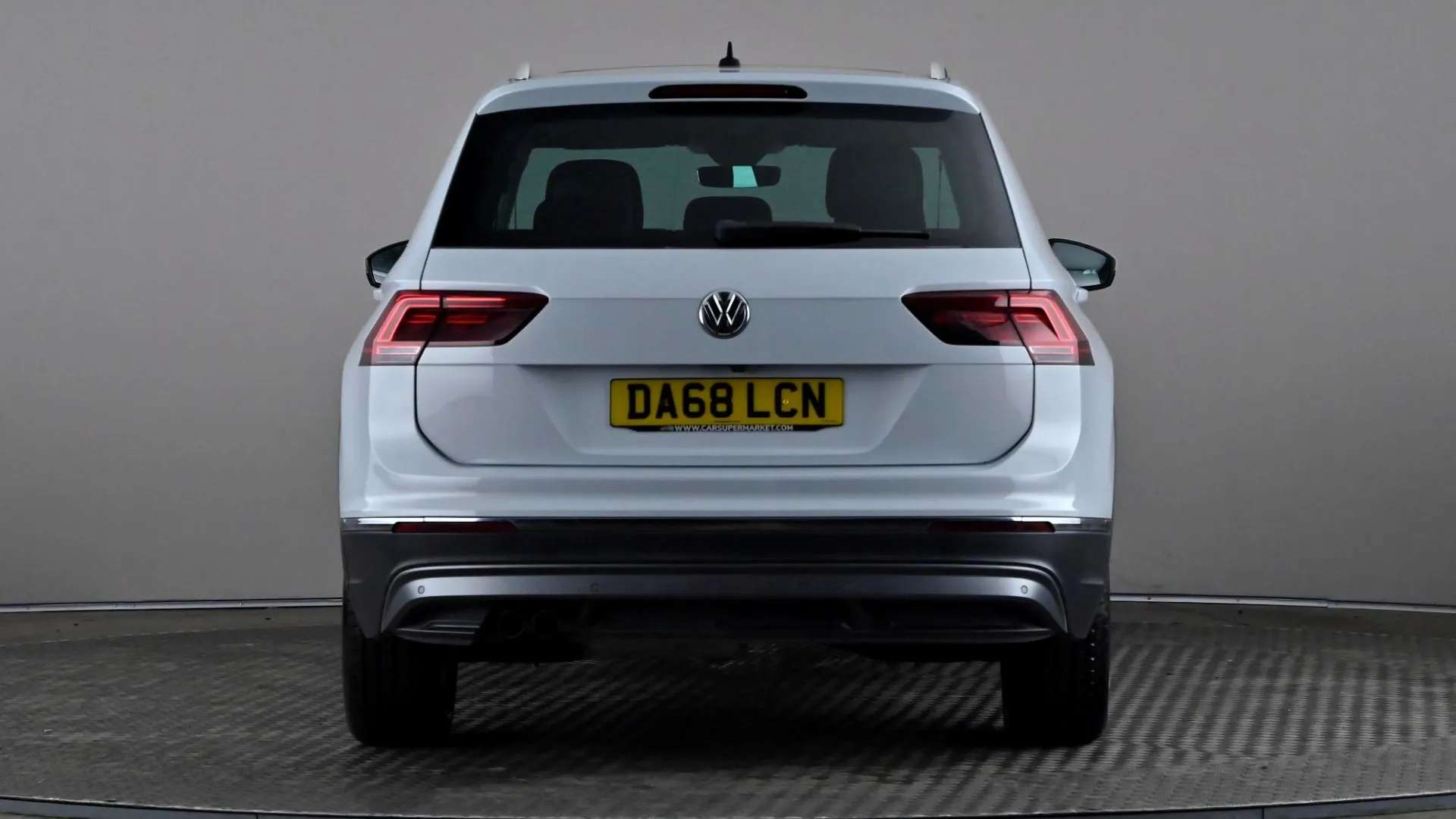 2018 VOLKSWAGEN TIGUAN 2018 VOLKSWAGEN TIGUAN