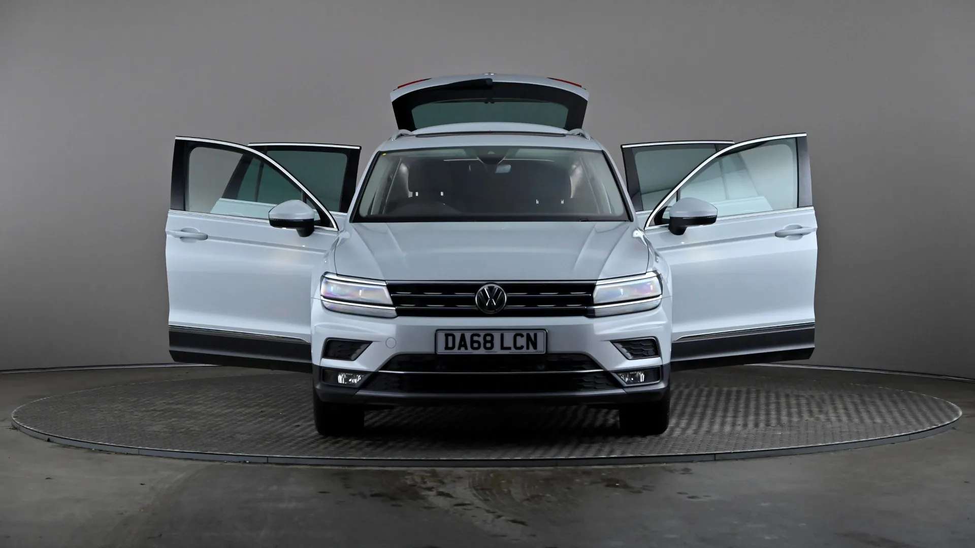 2018 VOLKSWAGEN TIGUAN 2018 VOLKSWAGEN TIGUAN