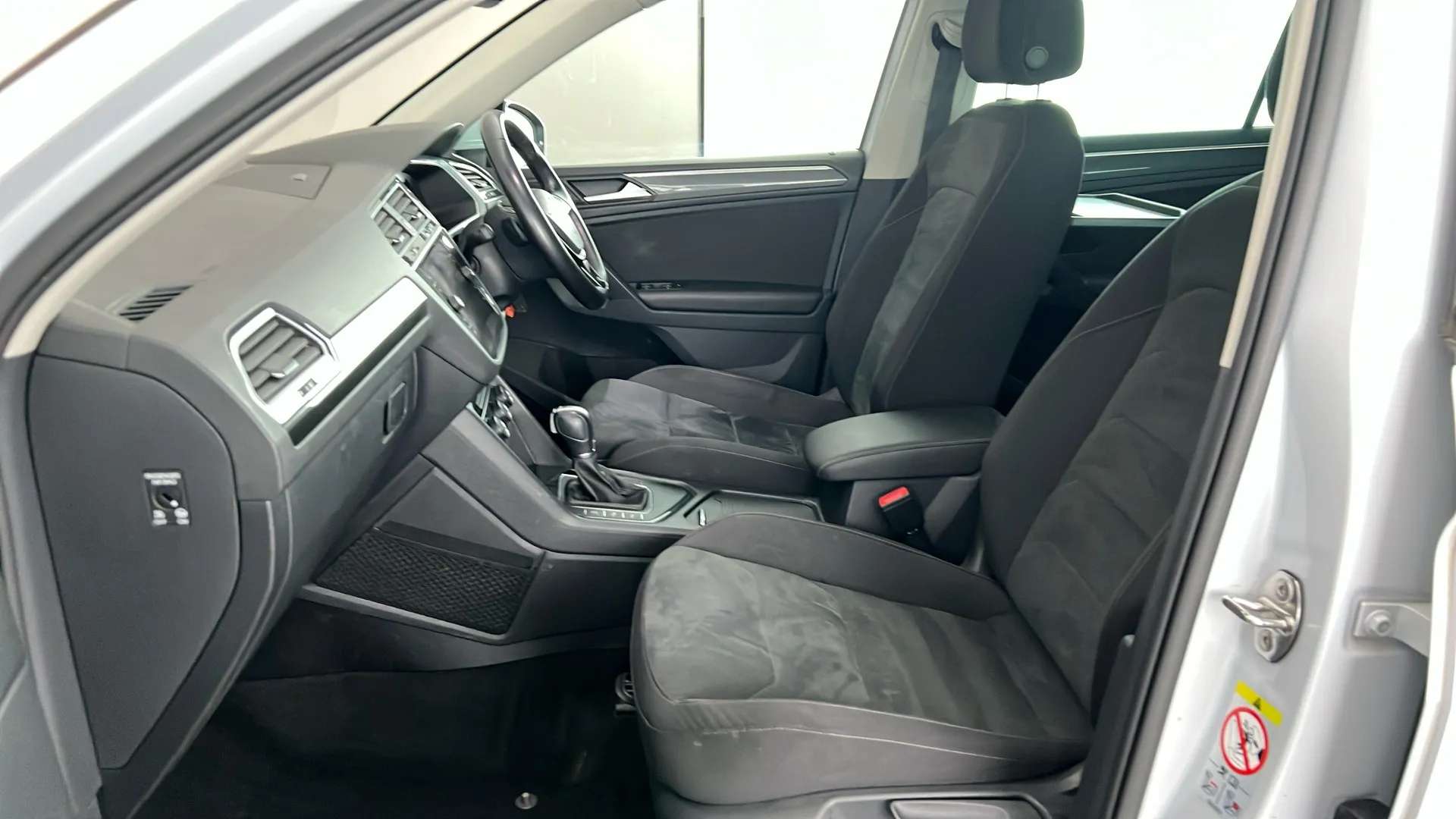 2018 VOLKSWAGEN TIGUAN 2018 VOLKSWAGEN TIGUAN