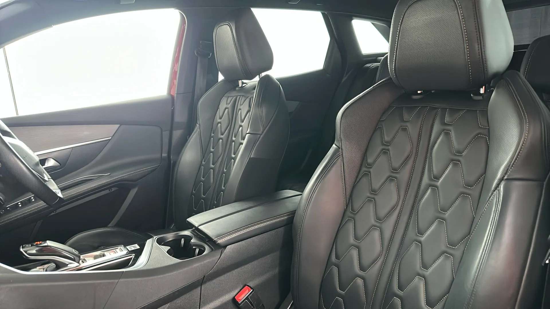 2020 PEUGEOT 3008 2020 PEUGEOT 3008