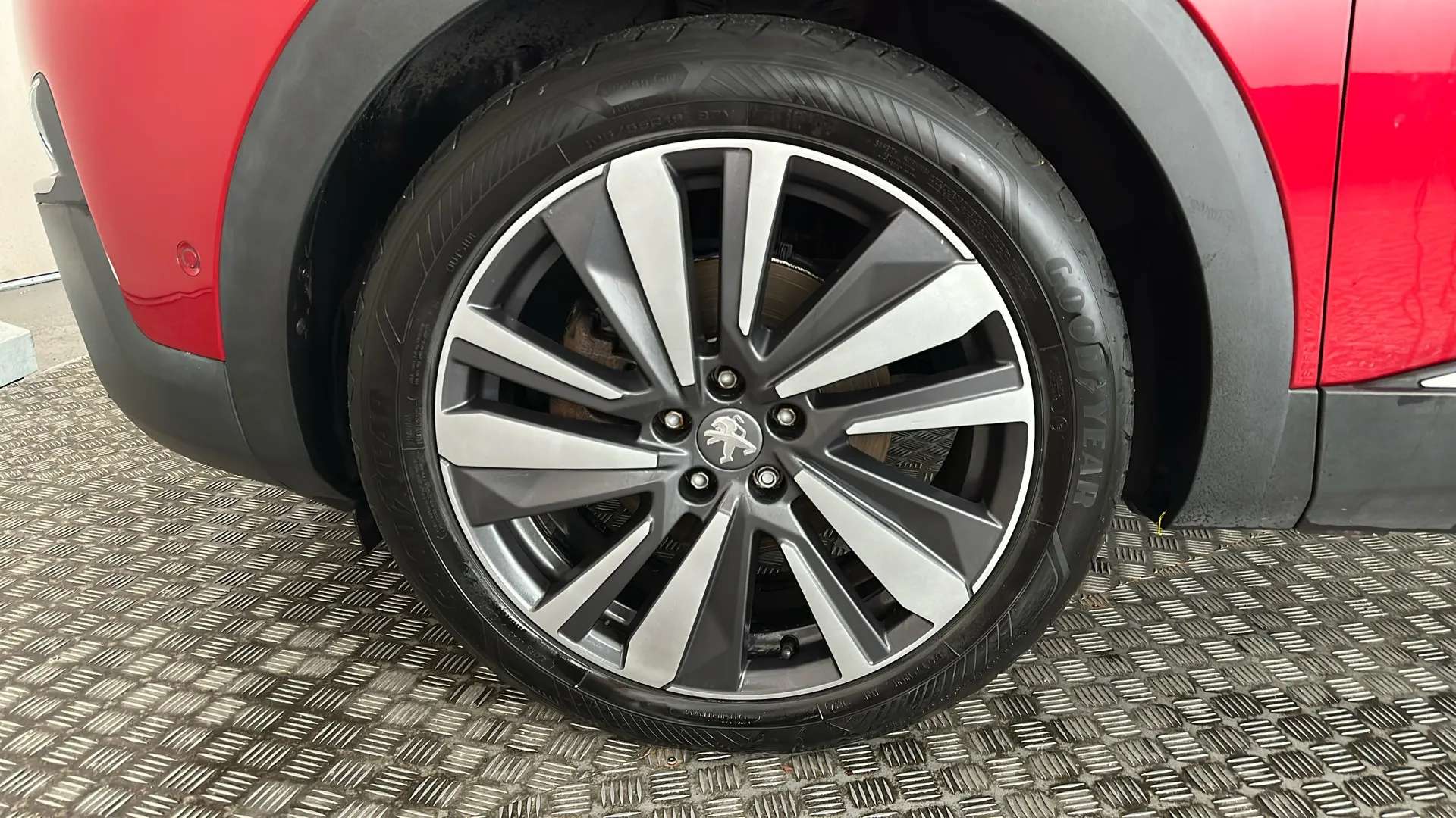 2020 PEUGEOT 3008 2020 PEUGEOT 3008
