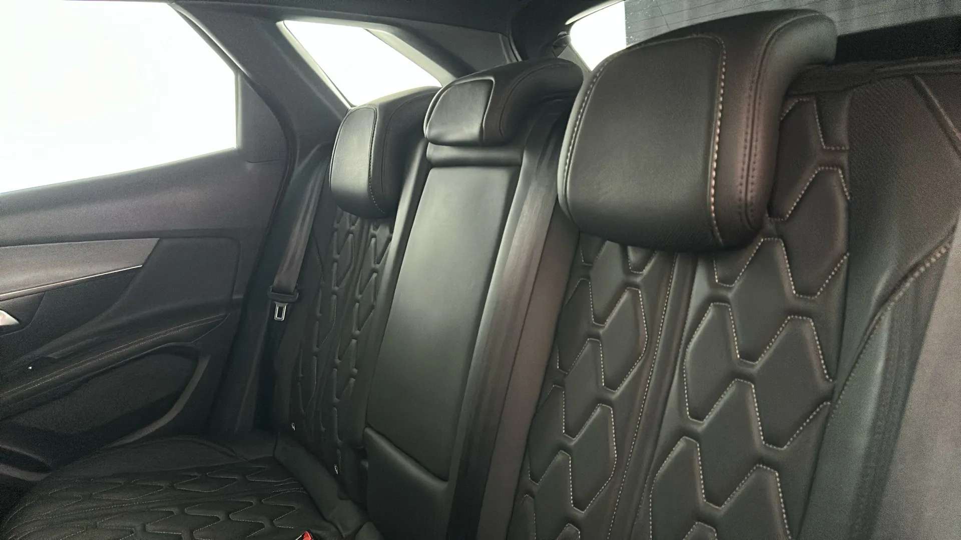 2020 PEUGEOT 3008 2020 PEUGEOT 3008