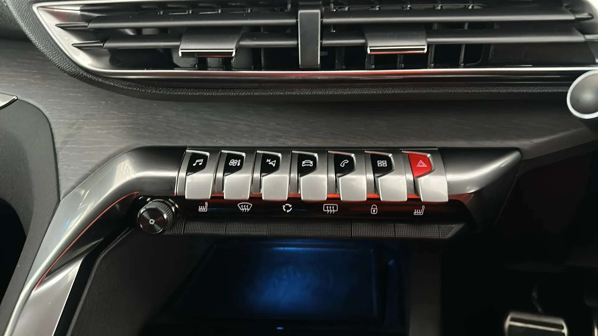 2020 PEUGEOT 3008 2020 PEUGEOT 3008