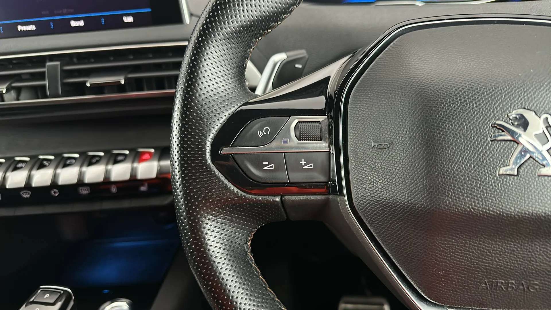 2020 PEUGEOT 3008 2020 PEUGEOT 3008