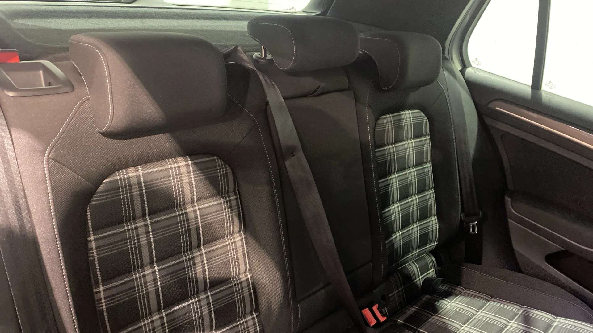 A 2019 VOLKSWAGEN GOLF 2.0 TDI 184 GTD DSG A 2019 VOLKSWAGEN GOLF 2.0 TDI 184 GTD DSG
