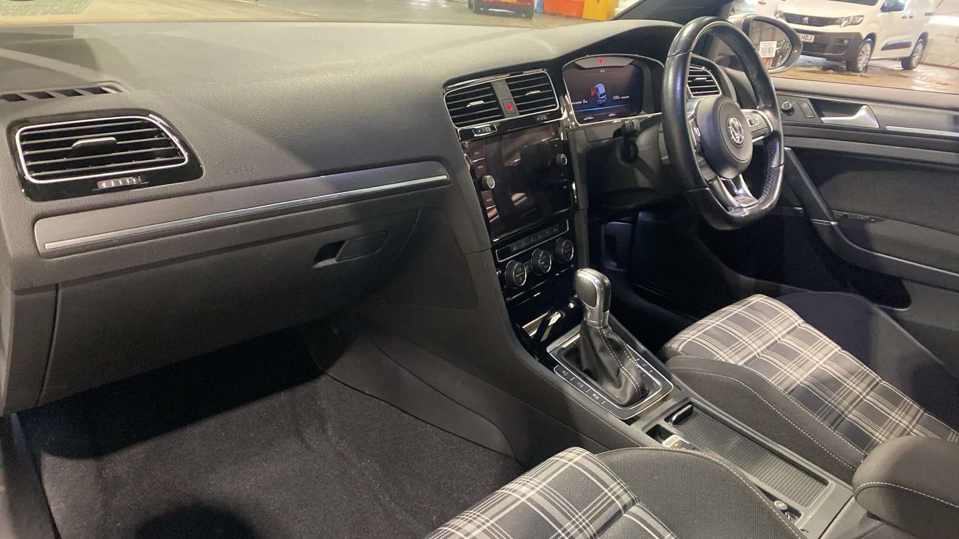 2019 VOLKSWAGEN GOLF 2019 VOLKSWAGEN GOLF