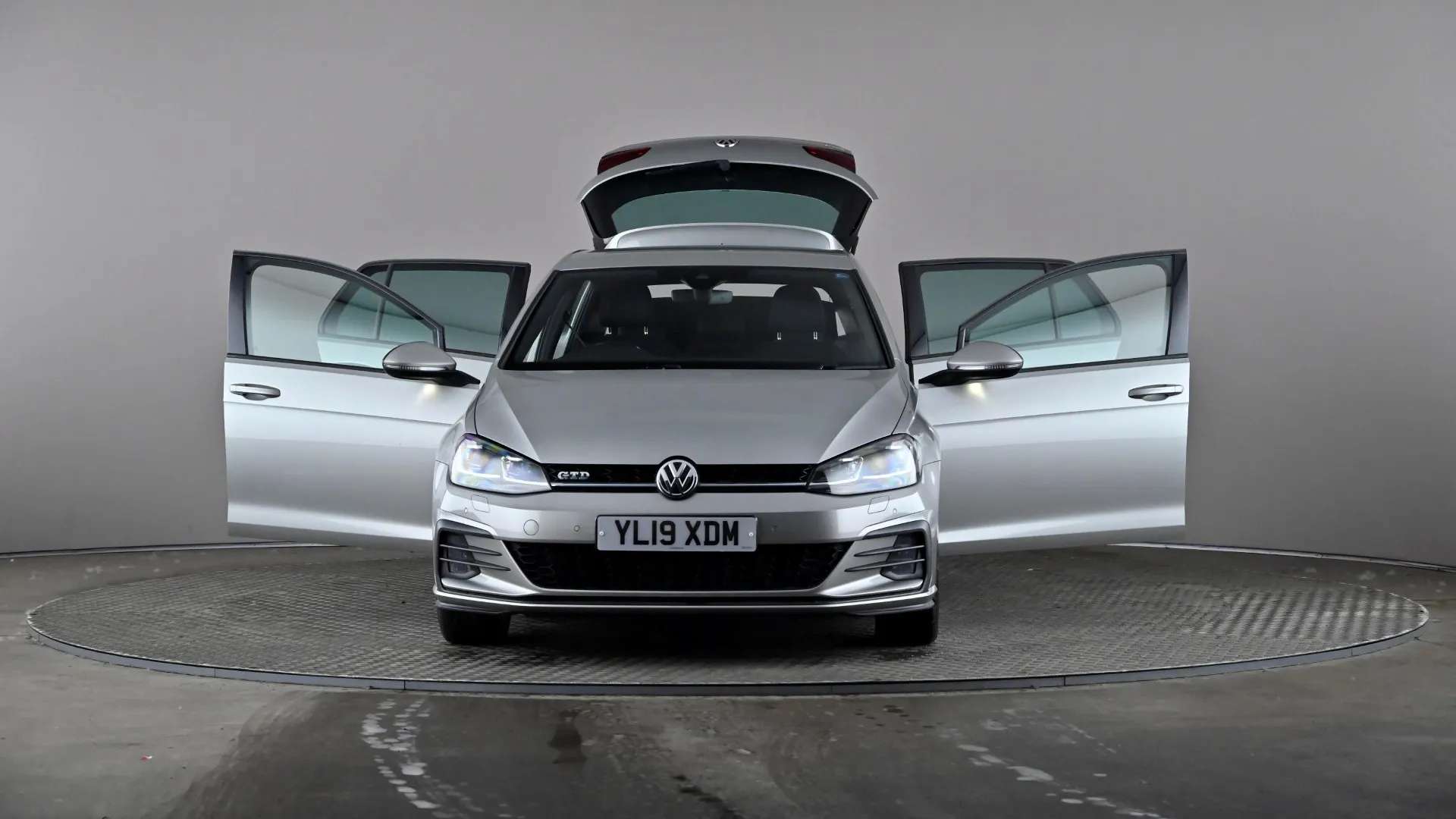 2019 VOLKSWAGEN GOLF 2019 VOLKSWAGEN GOLF