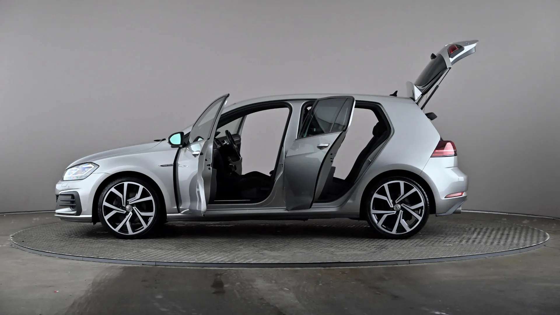 2019 VOLKSWAGEN GOLF 2019 VOLKSWAGEN GOLF
