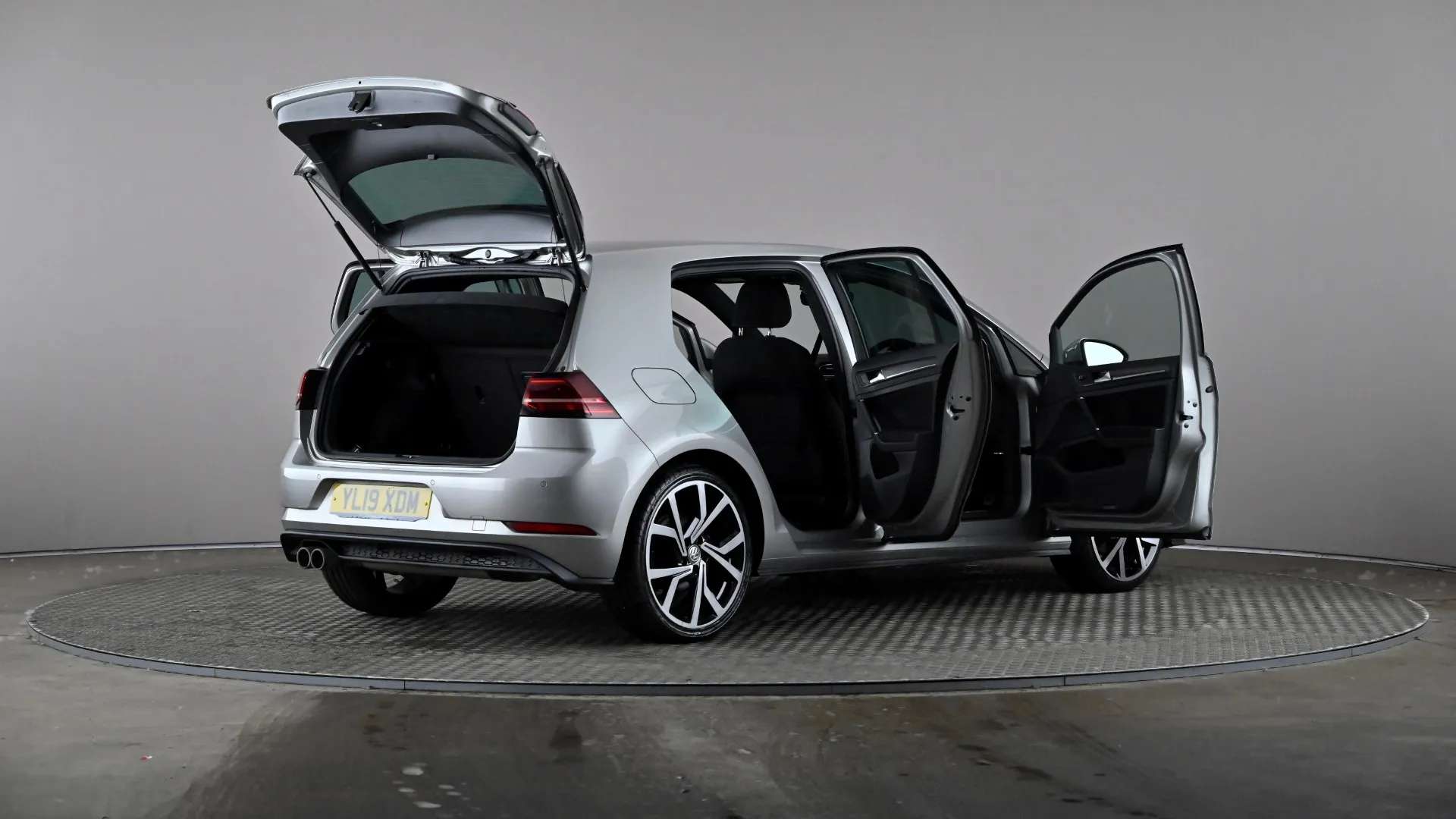 2019 VOLKSWAGEN GOLF 2019 VOLKSWAGEN GOLF