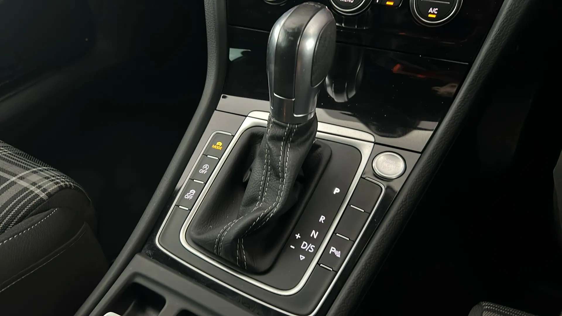 2019 VOLKSWAGEN GOLF 2019 VOLKSWAGEN GOLF
