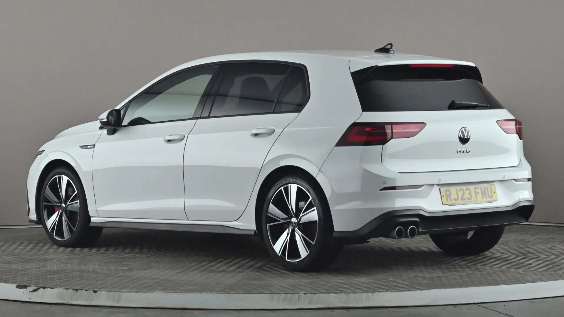 A 2023 VOLKSWAGEN GOLF 2.0 TDI 200 GTD DSG A 2023 VOLKSWAGEN GOLF 2.0 TDI 200 GTD DSG