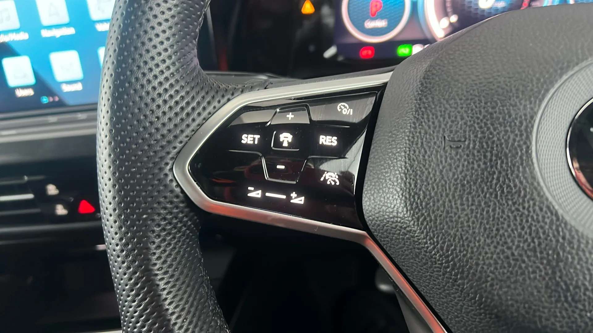 2022 VOLKSWAGEN GOLF 2022 VOLKSWAGEN GOLF