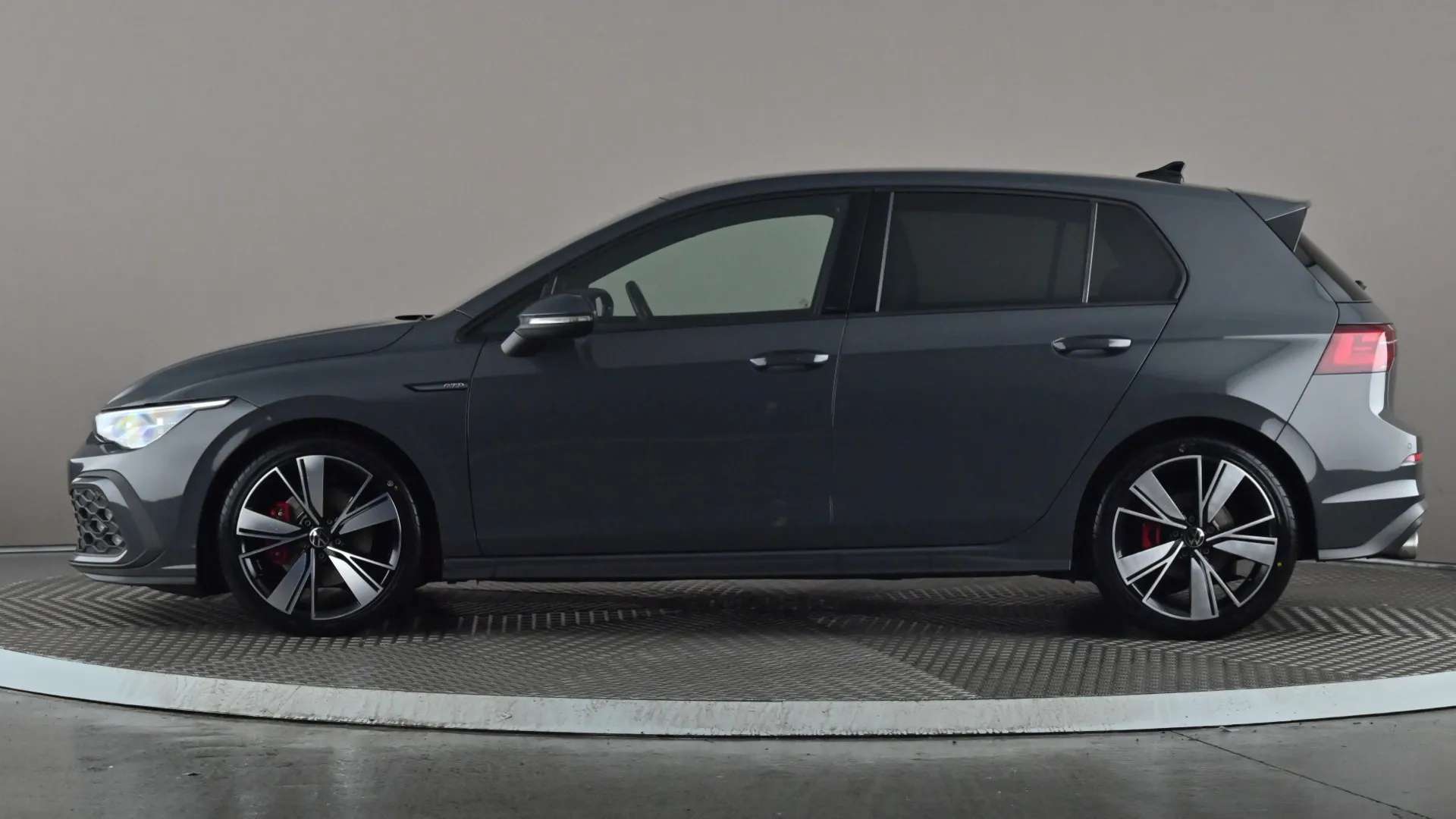 A 2022 VOLKSWAGEN GOLF 2.0 TDI 200 GTD DSG A 2022 VOLKSWAGEN GOLF 2.0 TDI 200 GTD DSG