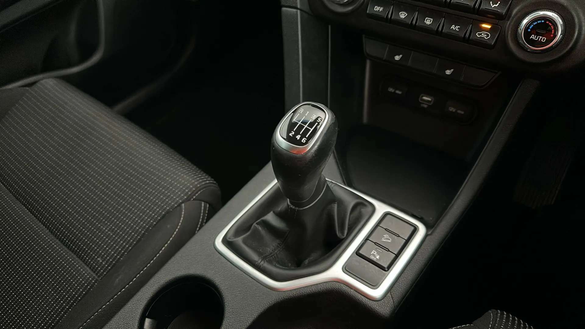 2021 KIA SPORTAGE 2021 KIA SPORTAGE