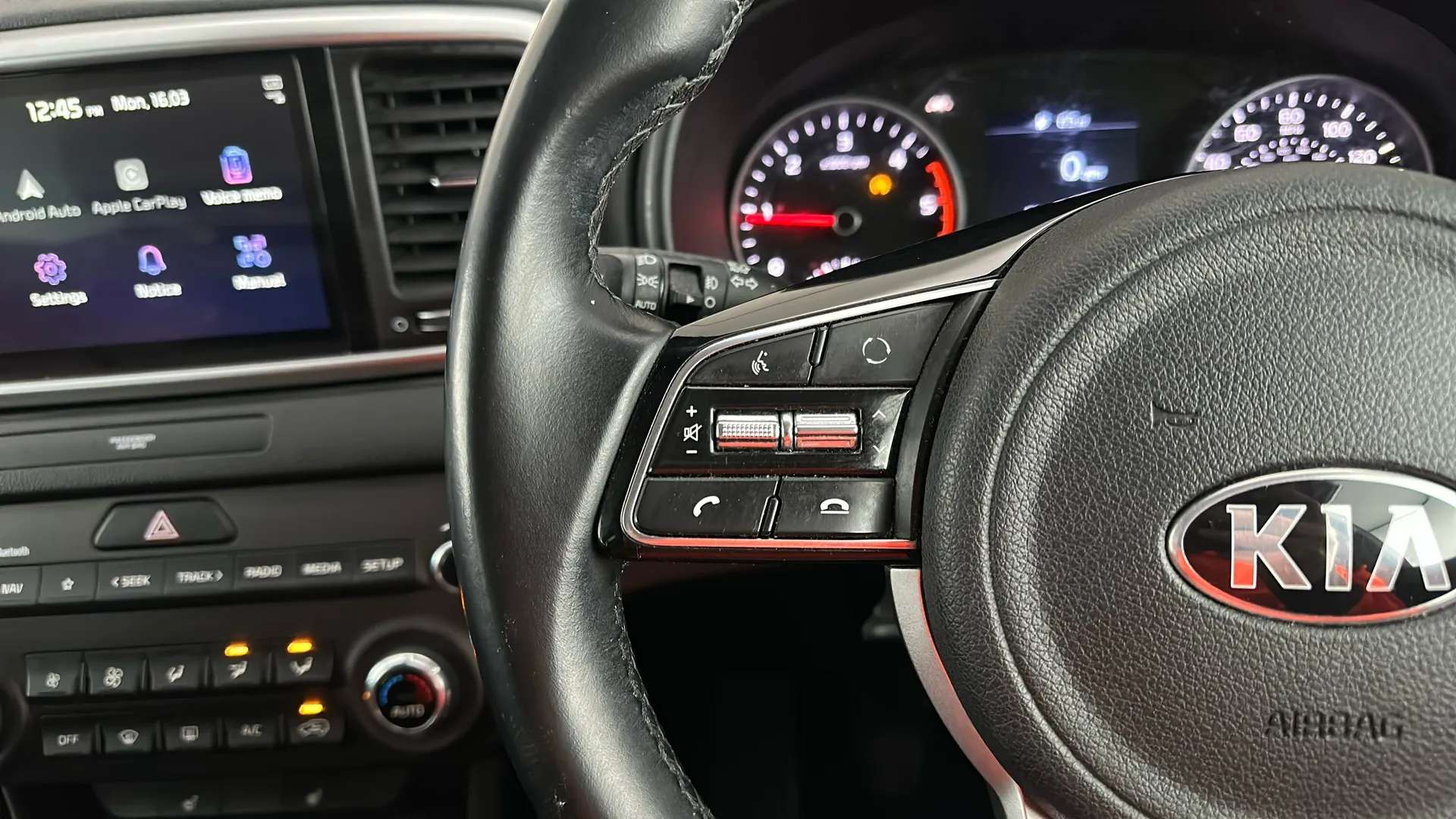 2021 KIA SPORTAGE 2021 KIA SPORTAGE