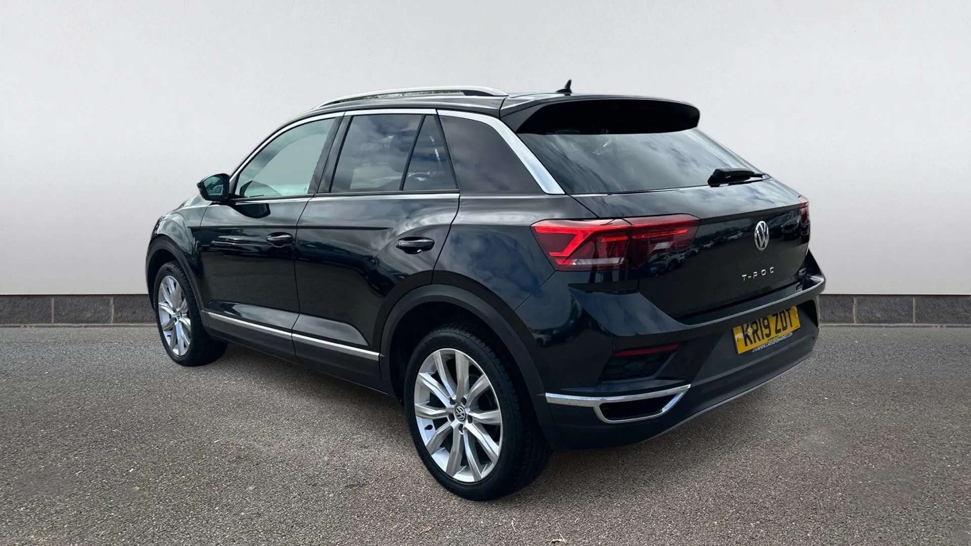 A 2019 VOLKSWAGEN T-ROC 2.0 TDI 4MOTION SEL A 2019 VOLKSWAGEN T-ROC 2.0 TDI 4MOTION SEL