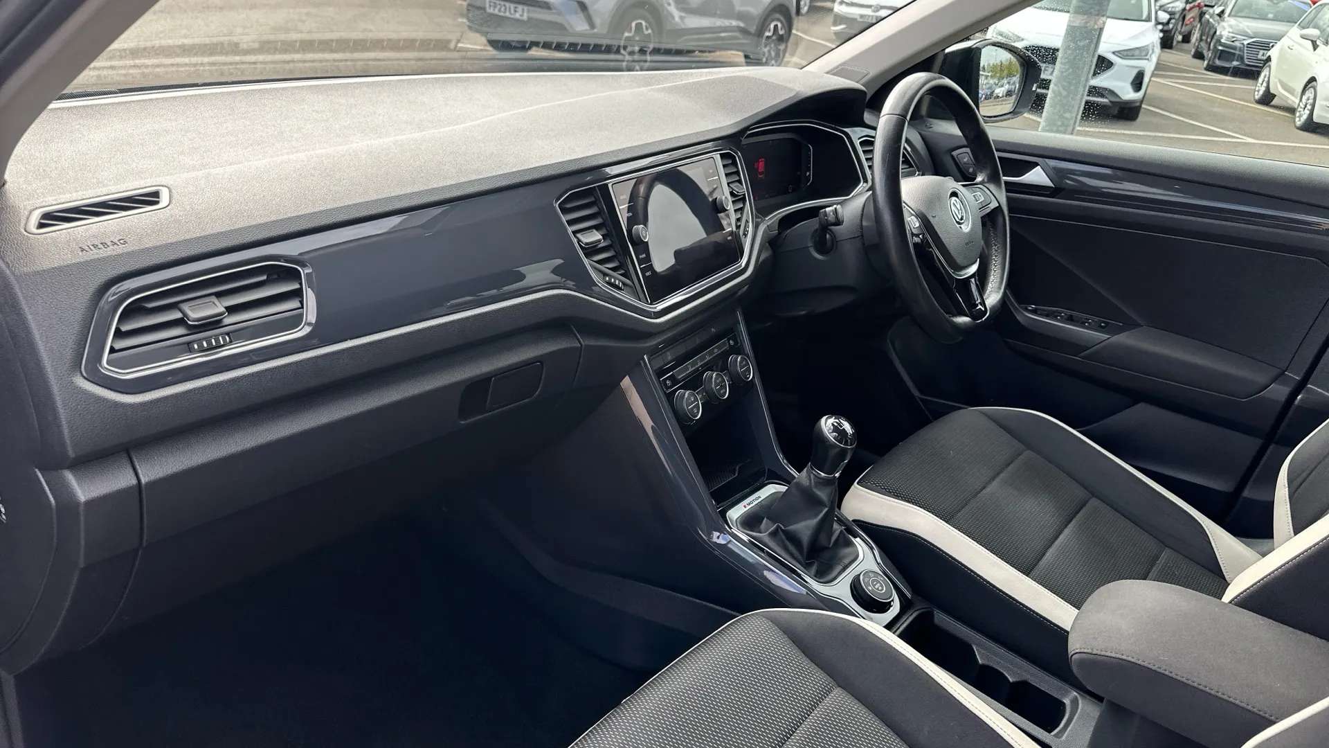 2019 VOLKSWAGEN T-ROC 2019 VOLKSWAGEN T-ROC