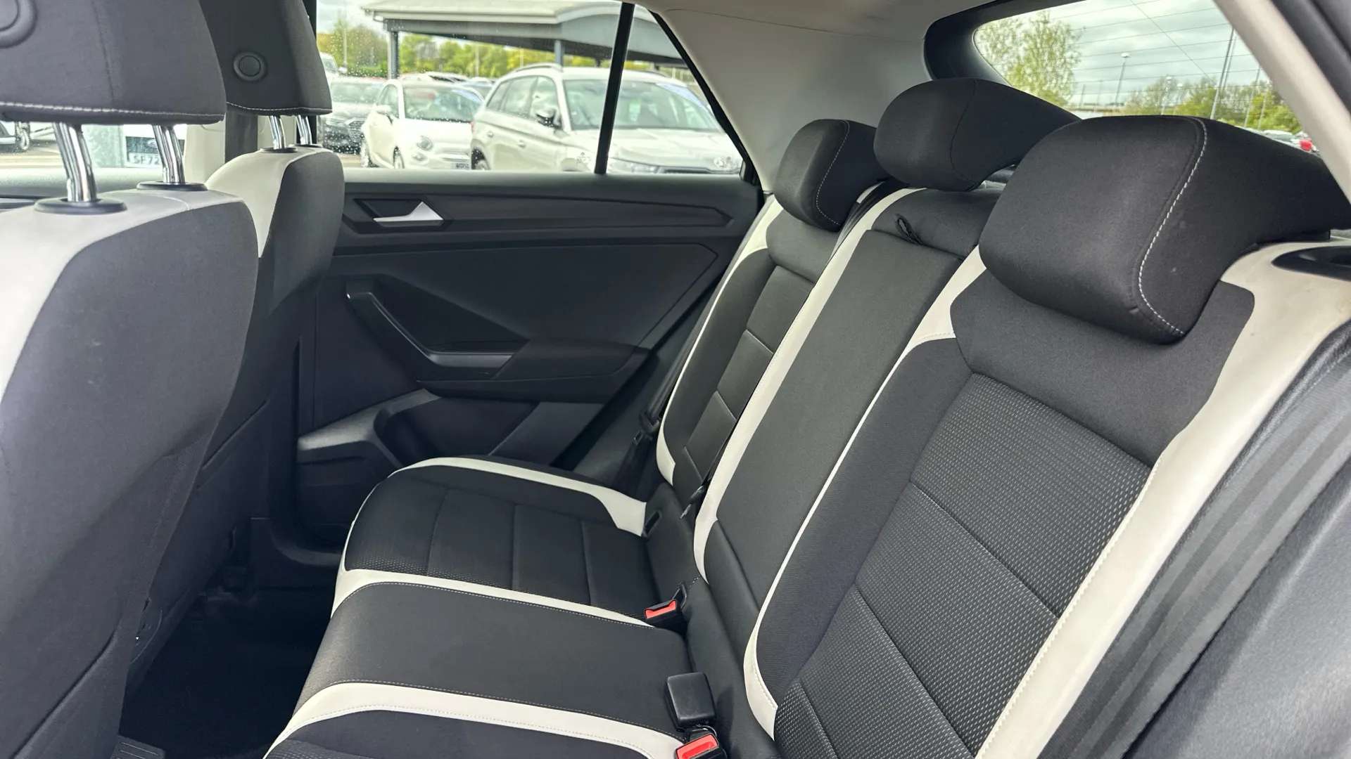 2019 VOLKSWAGEN T-ROC 2019 VOLKSWAGEN T-ROC